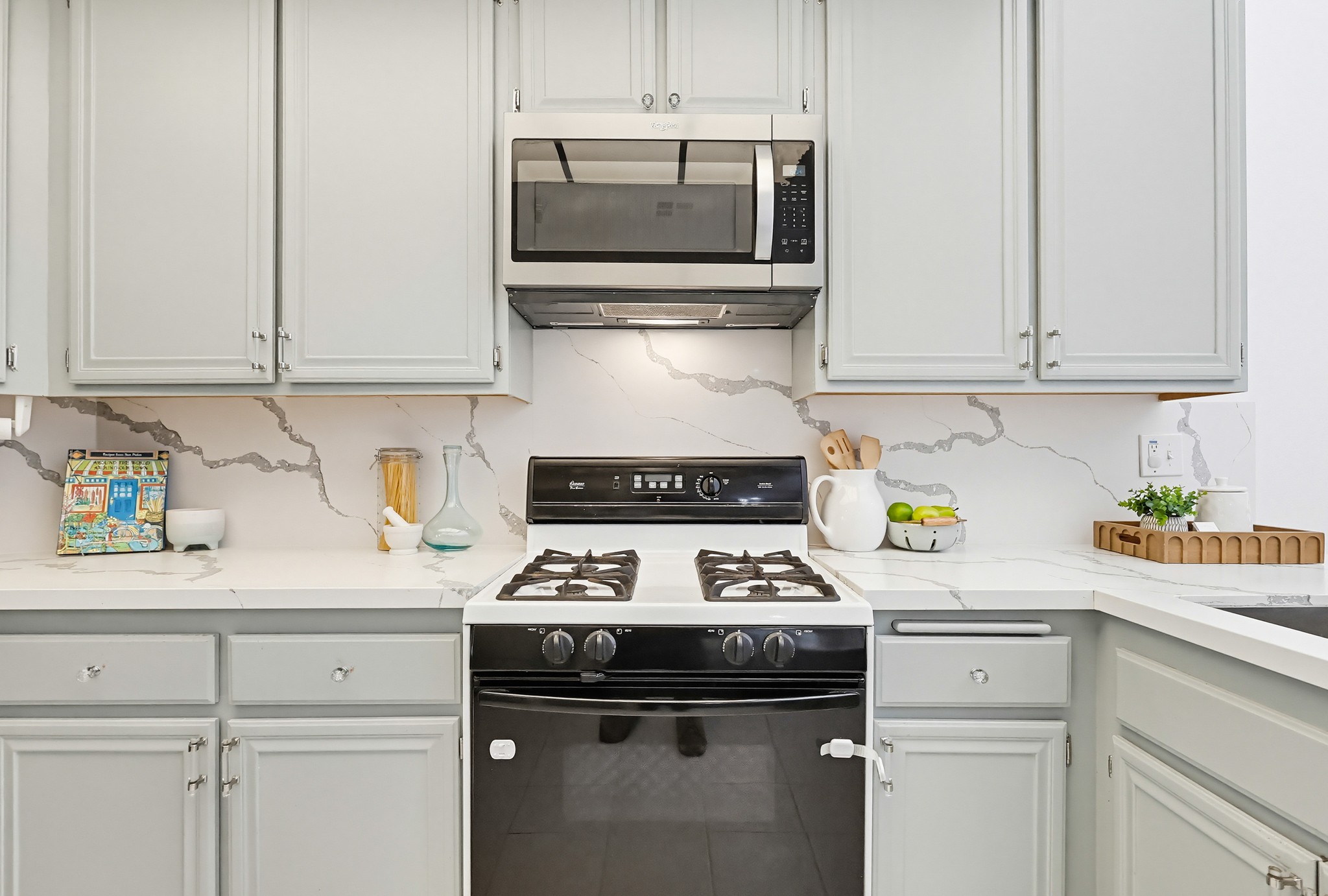 Virtual tour photo 45 of 155 for 1450 Brett Pl UNIT 305