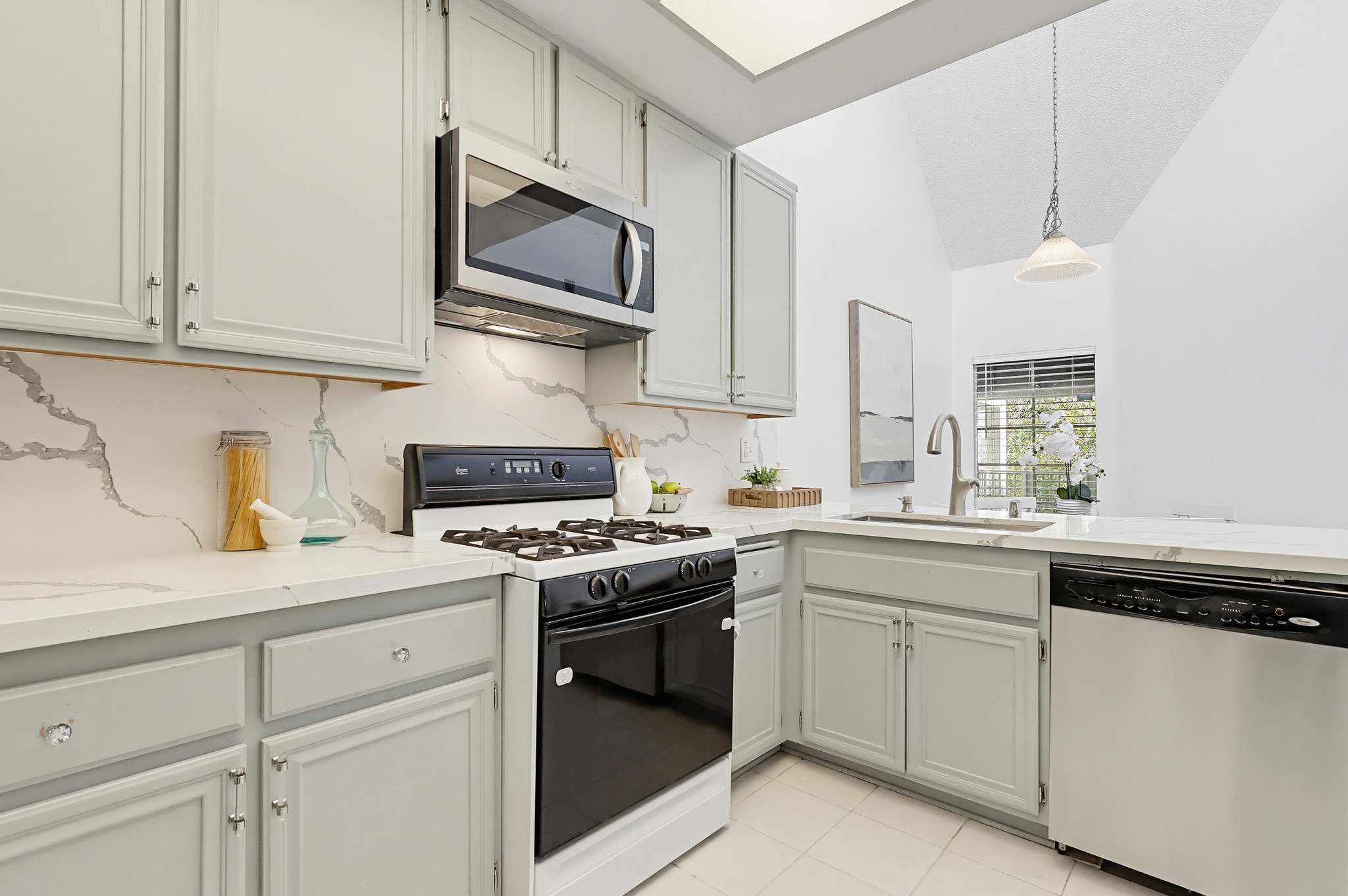 Virtual tour photo 46 of 155 for 1450 Brett Pl UNIT 305