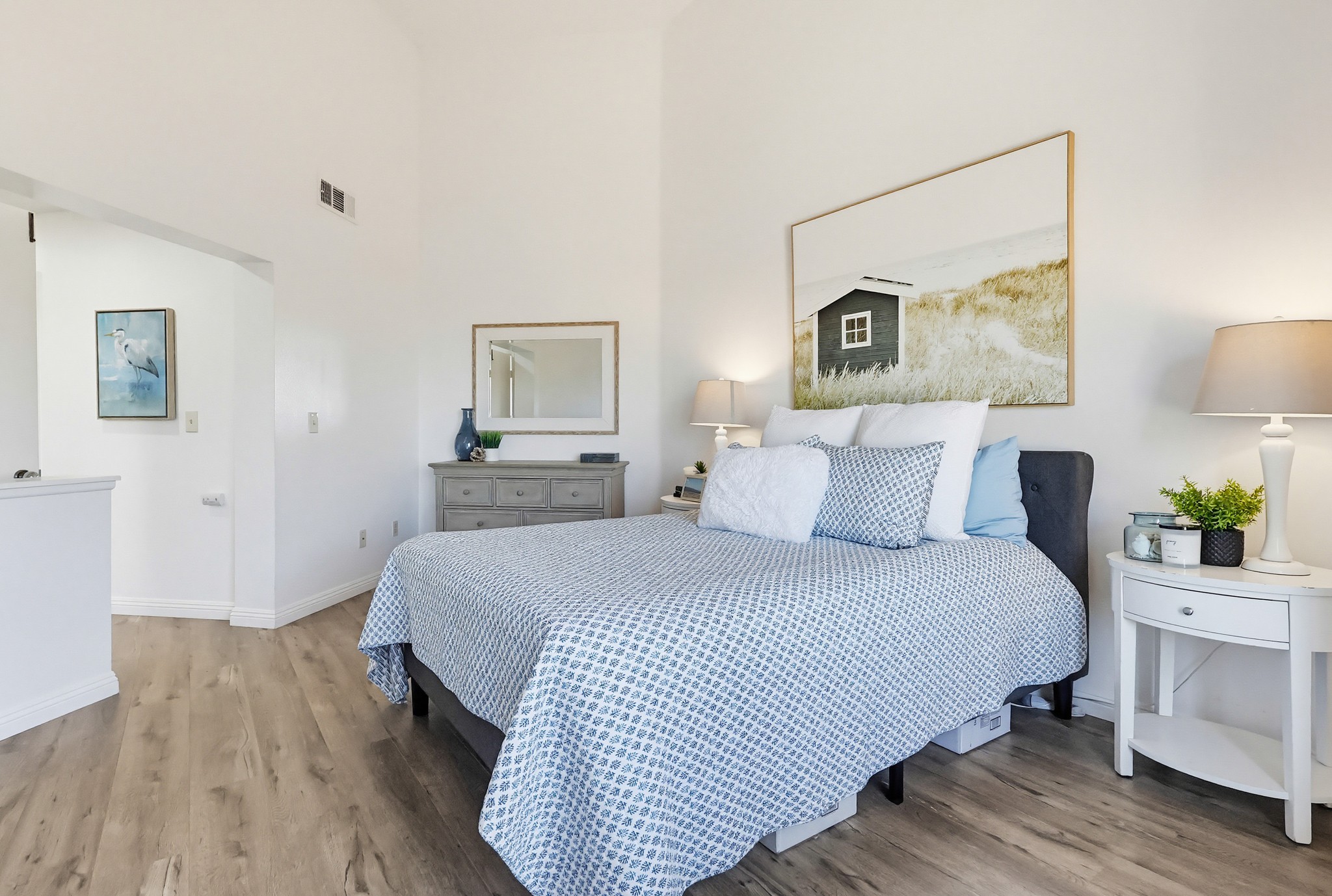 Virtual tour photo 71 of 155 for 1450 Brett Pl UNIT 305