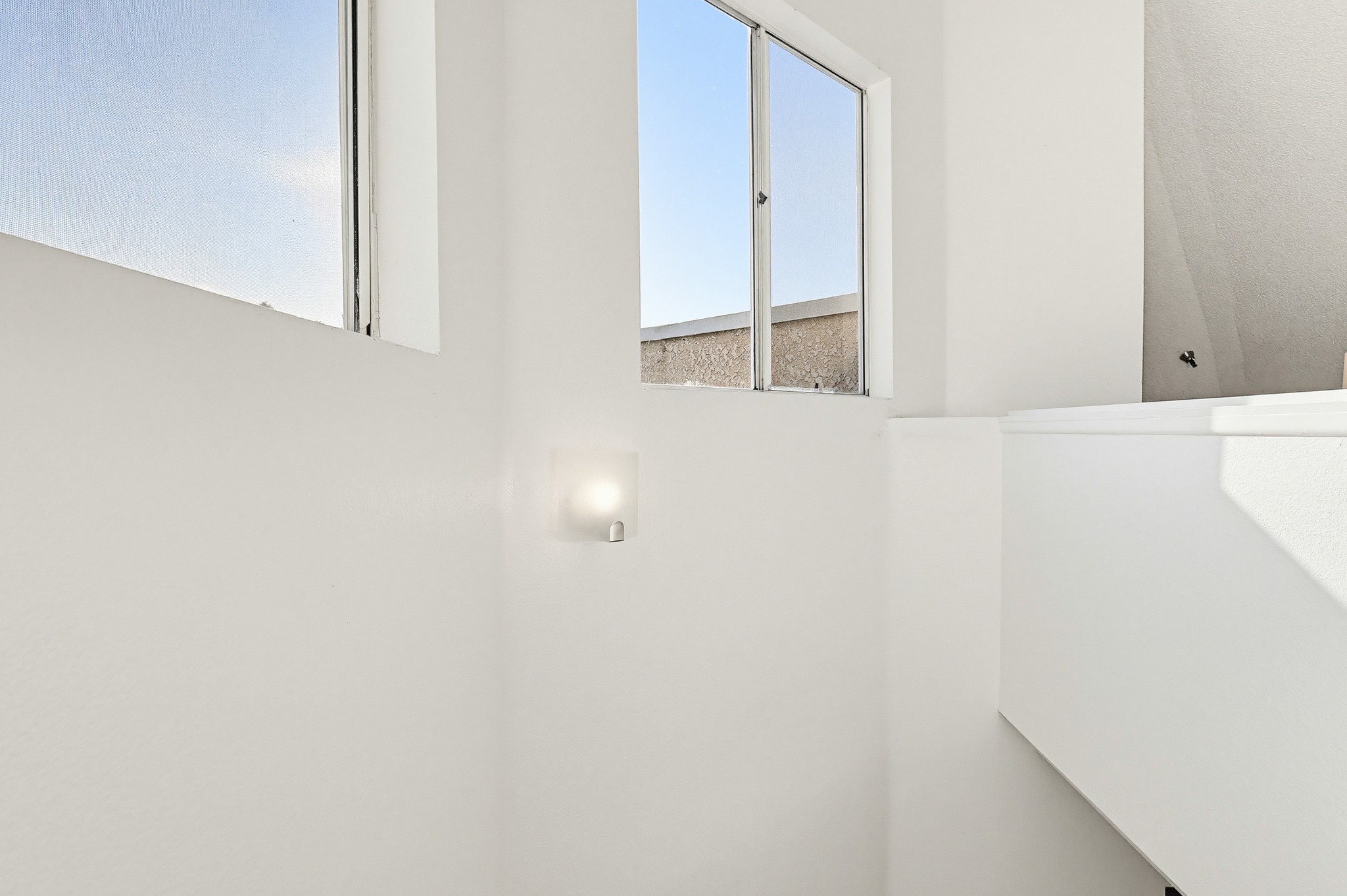 Virtual tour photo 96 of 155 for 1450 Brett Pl UNIT 305