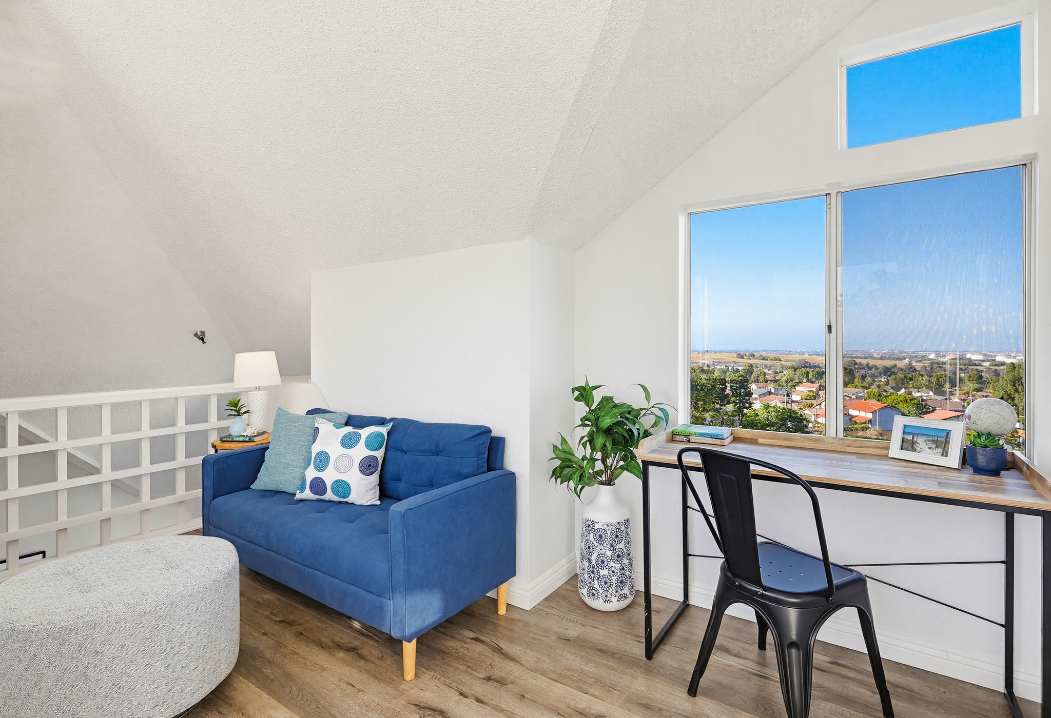Virtual tour photo 99 of 155 for 1450 Brett Pl UNIT 305