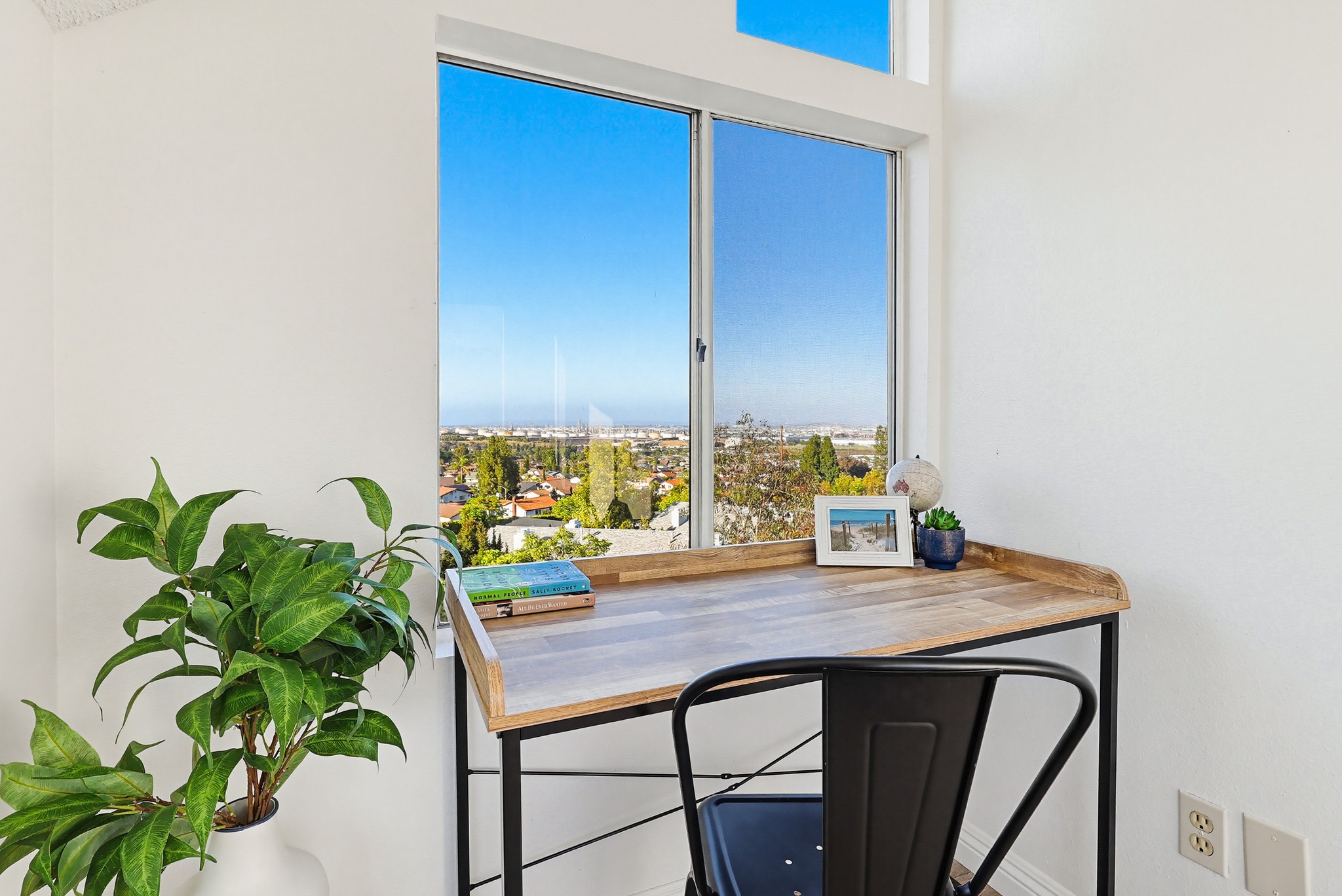 Virtual tour photo 100 of 155 for 1450 Brett Pl UNIT 305