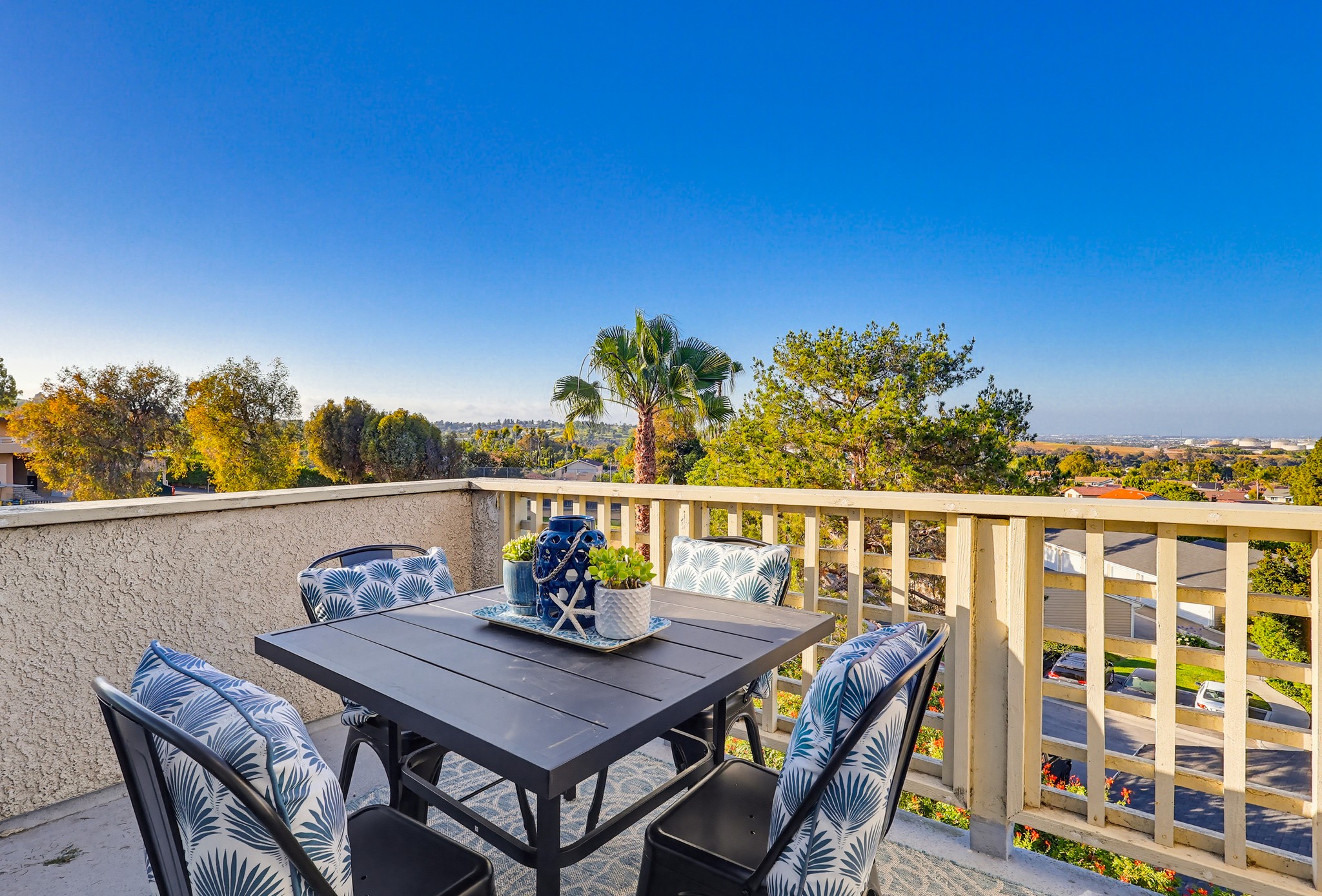 Virtual tour photo 117 of 155 for 1450 Brett Pl UNIT 305
