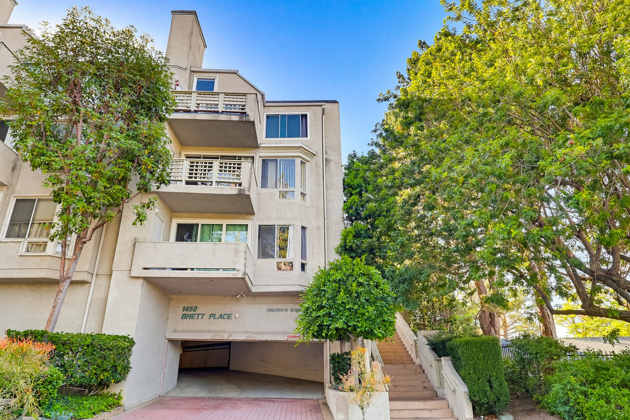 Virtual tour photo 124 of 155 for 1450 Brett Pl UNIT 305
