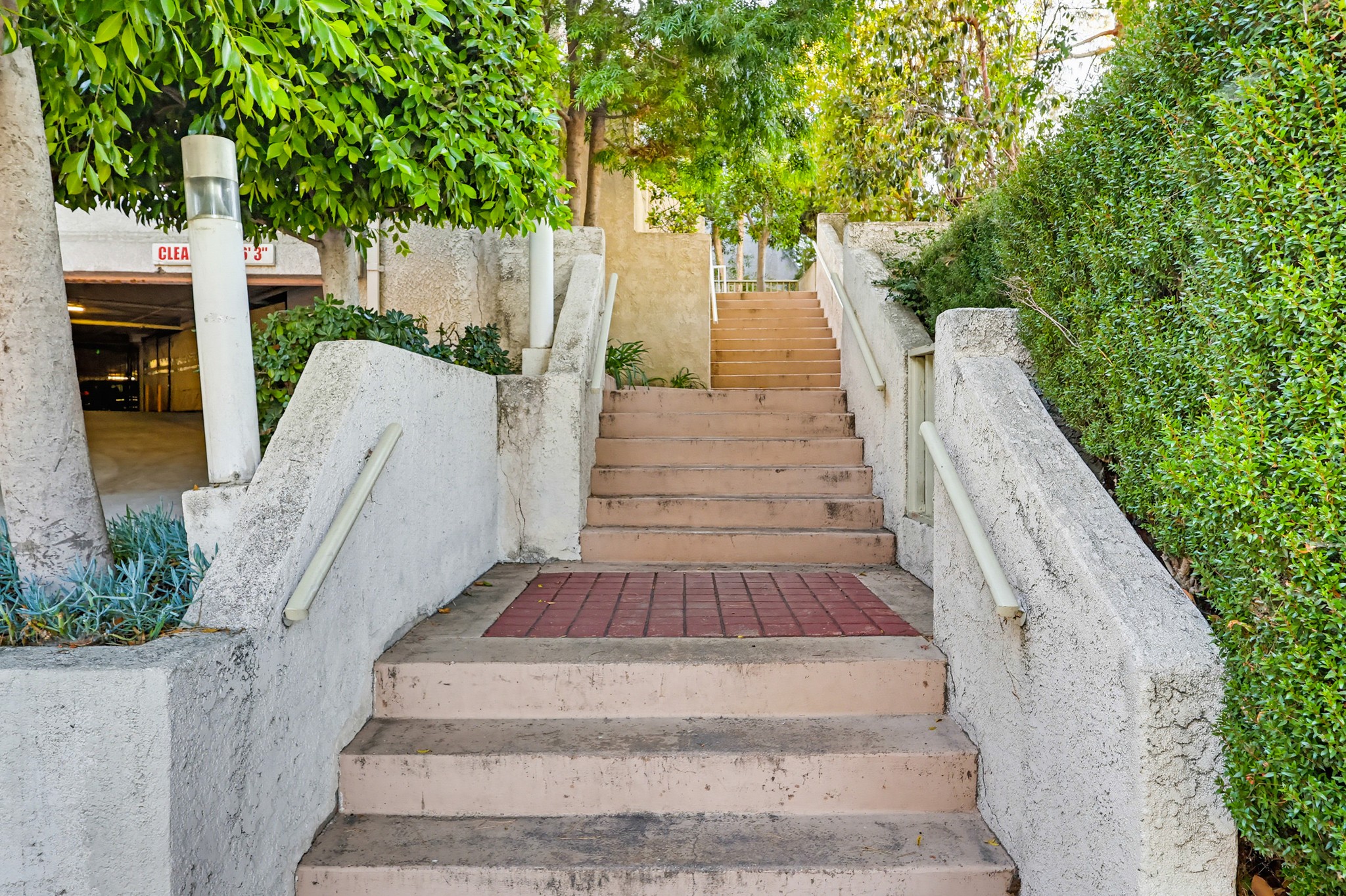 Virtual tour photo 125 of 155 for 1450 Brett Pl UNIT 305
