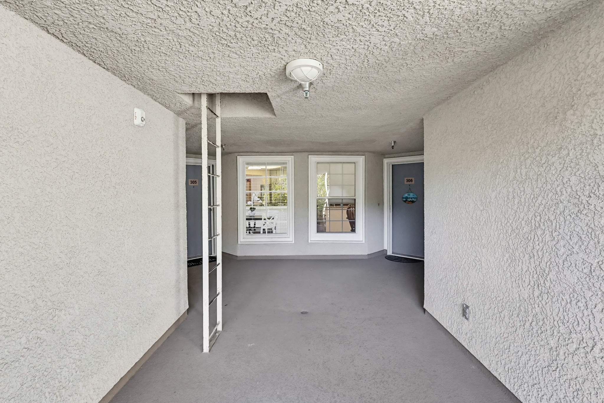 Virtual tour photo 135 of 155 for 1450 Brett Pl UNIT 305