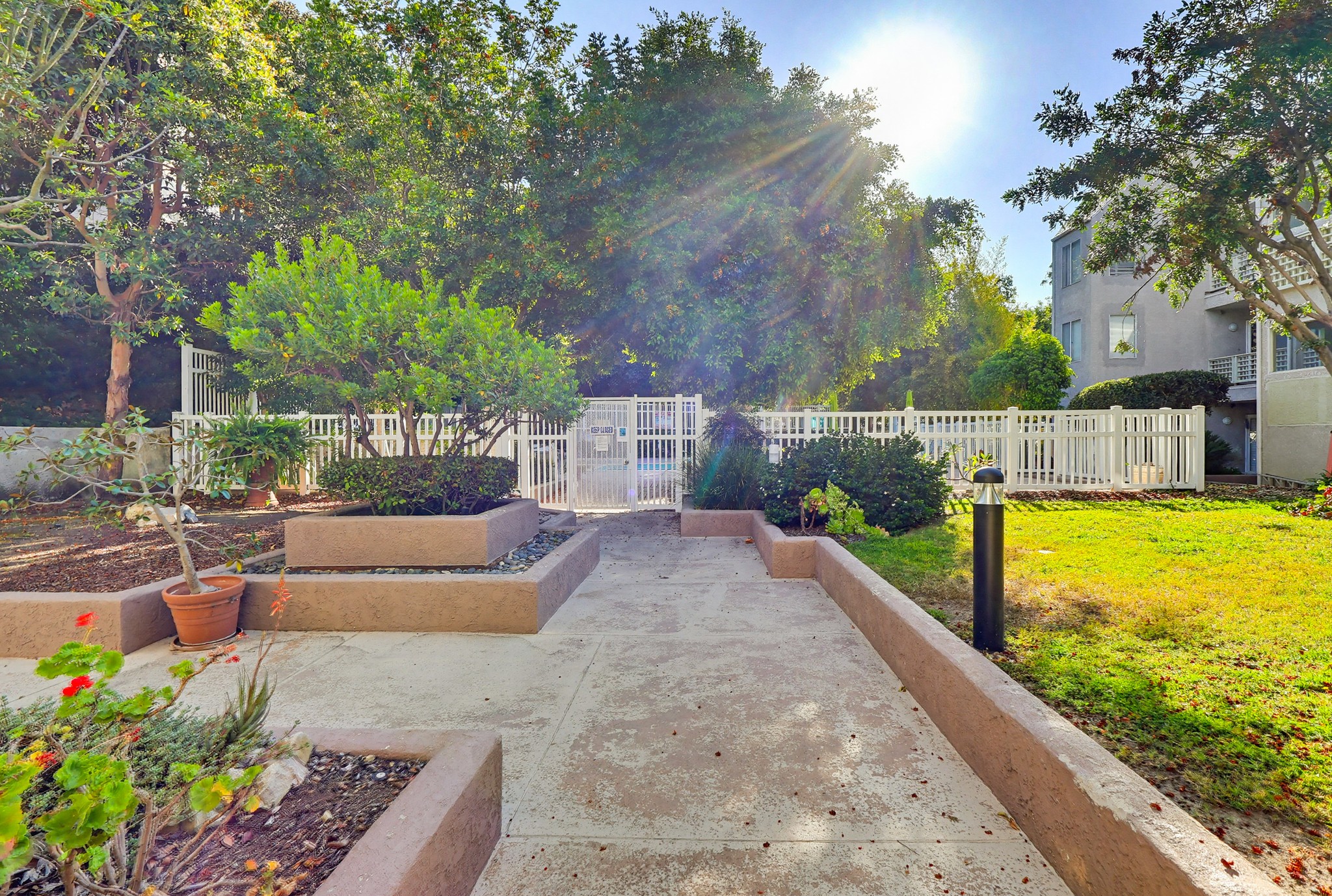 Virtual tour photo 139 of 155 for 1450 Brett Pl UNIT 305