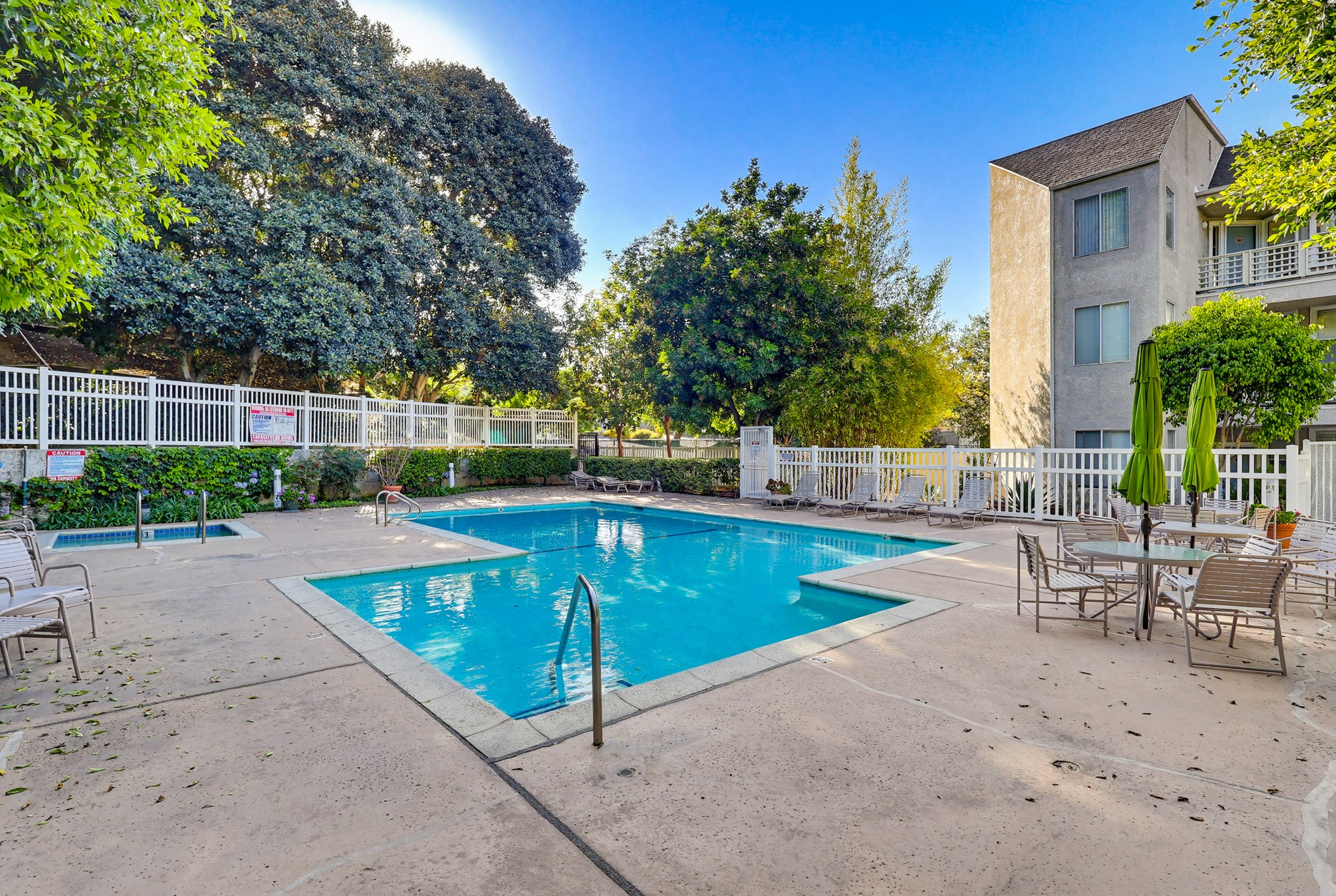 Virtual tour photo 143 of 155 for 1450 Brett Pl UNIT 305