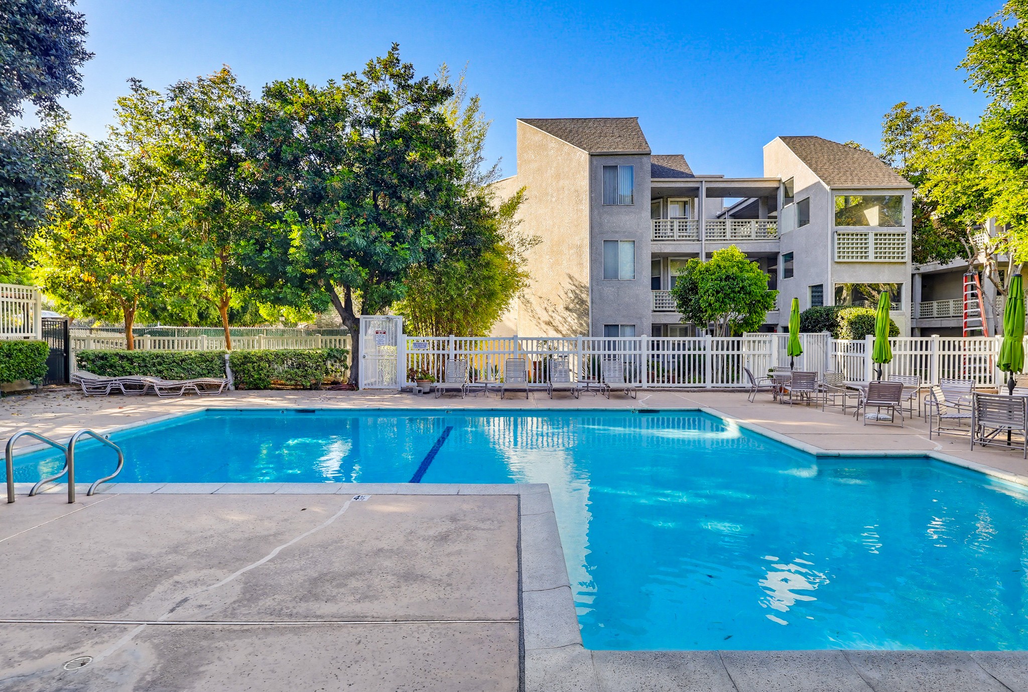 Virtual tour photo 145 of 155 for 1450 Brett Pl UNIT 305