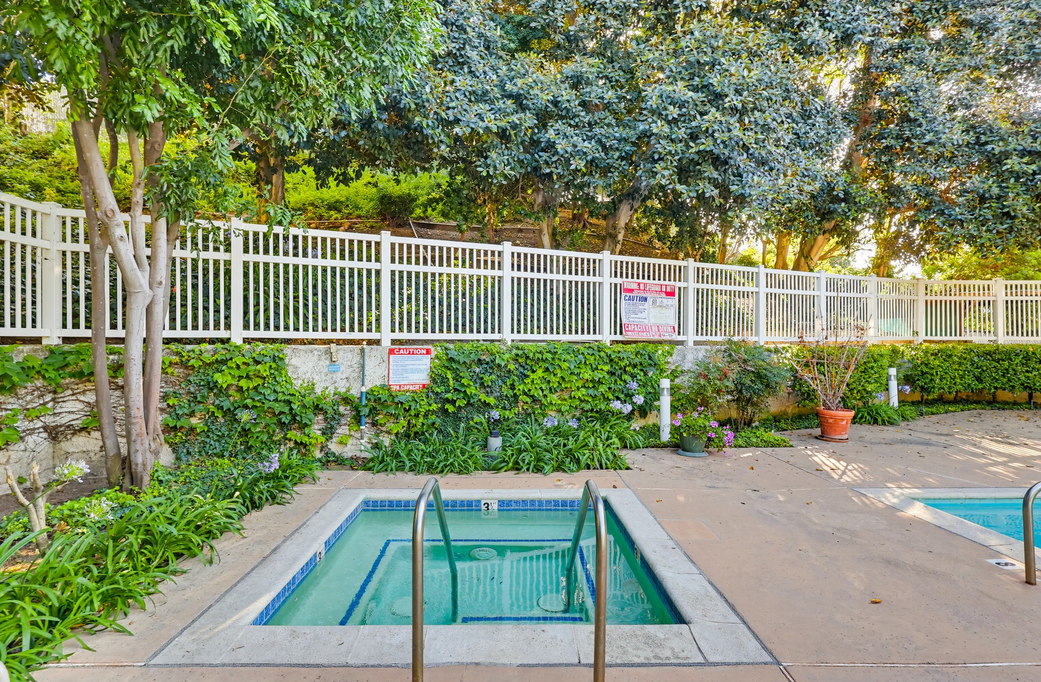 Virtual tour photo 146 of 155 for 1450 Brett Pl UNIT 305