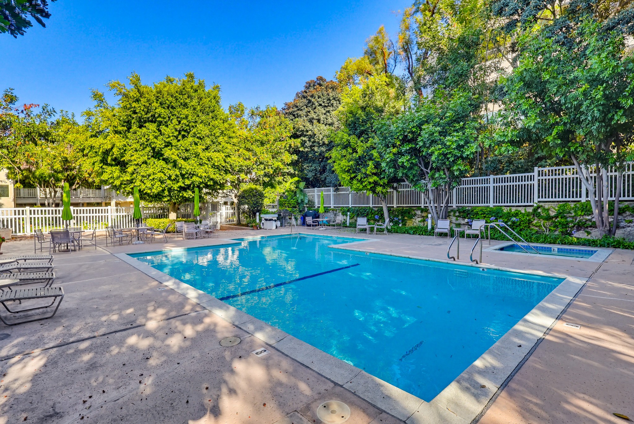 Virtual tour photo 148 of 155 for 1450 Brett Pl UNIT 305