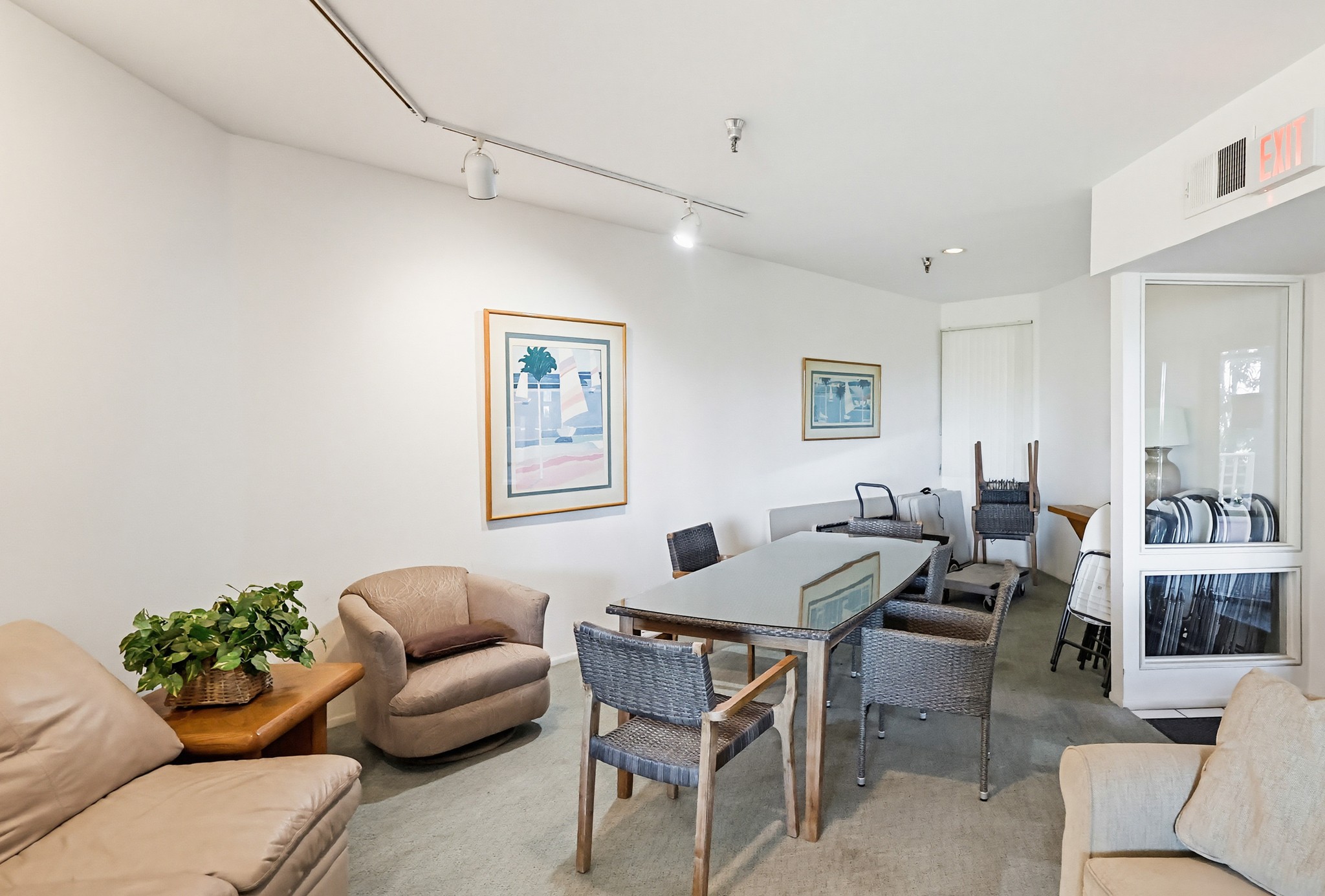 Virtual tour photo 151 of 155 for 1450 Brett Pl UNIT 305