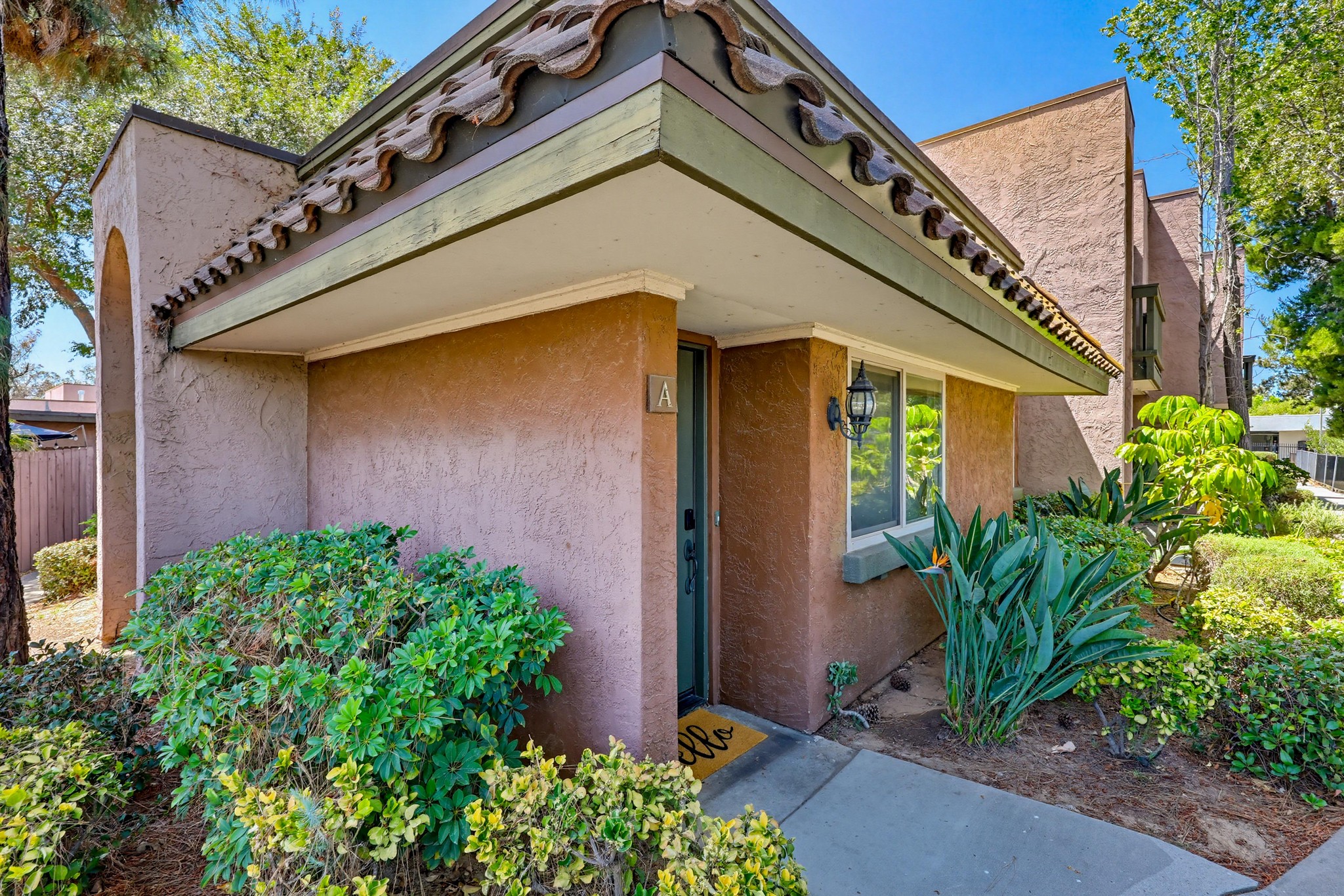 Virtual tour photo 4 of 57 for 1451 N Broadway UNIT A