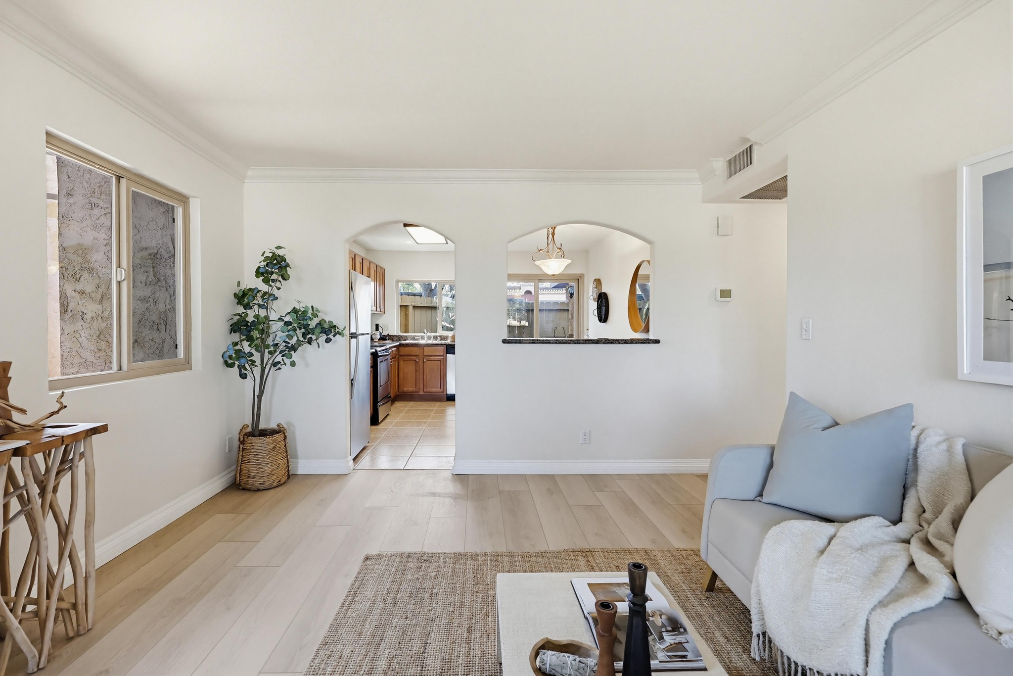 Virtual tour photo 11 of 57 for 1451 N Broadway UNIT A