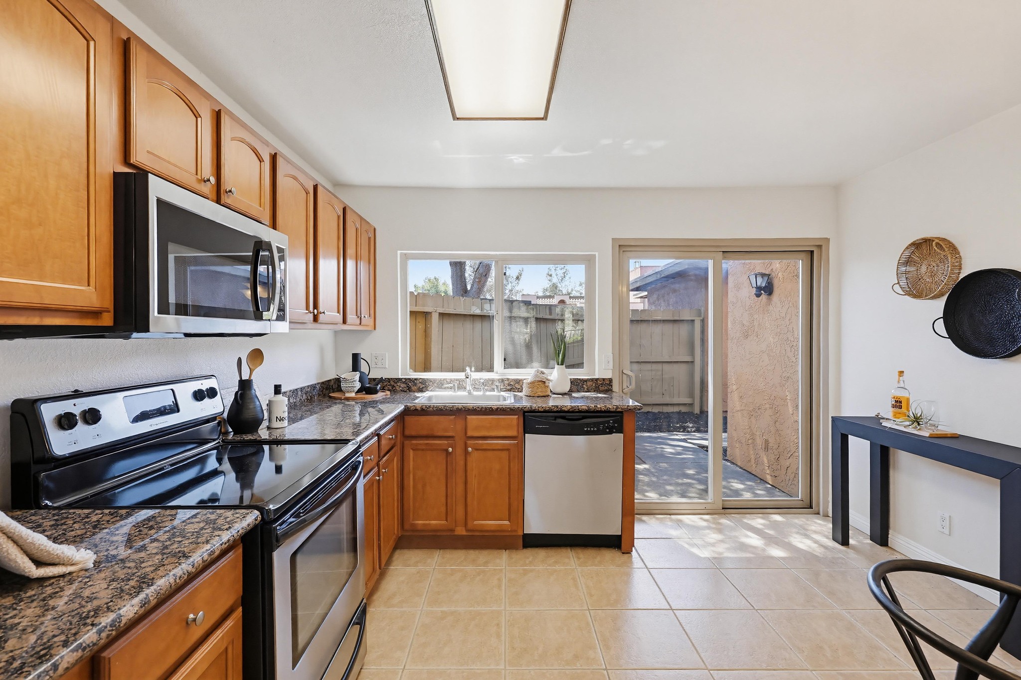Virtual tour photo 16 of 57 for 1451 N Broadway UNIT A