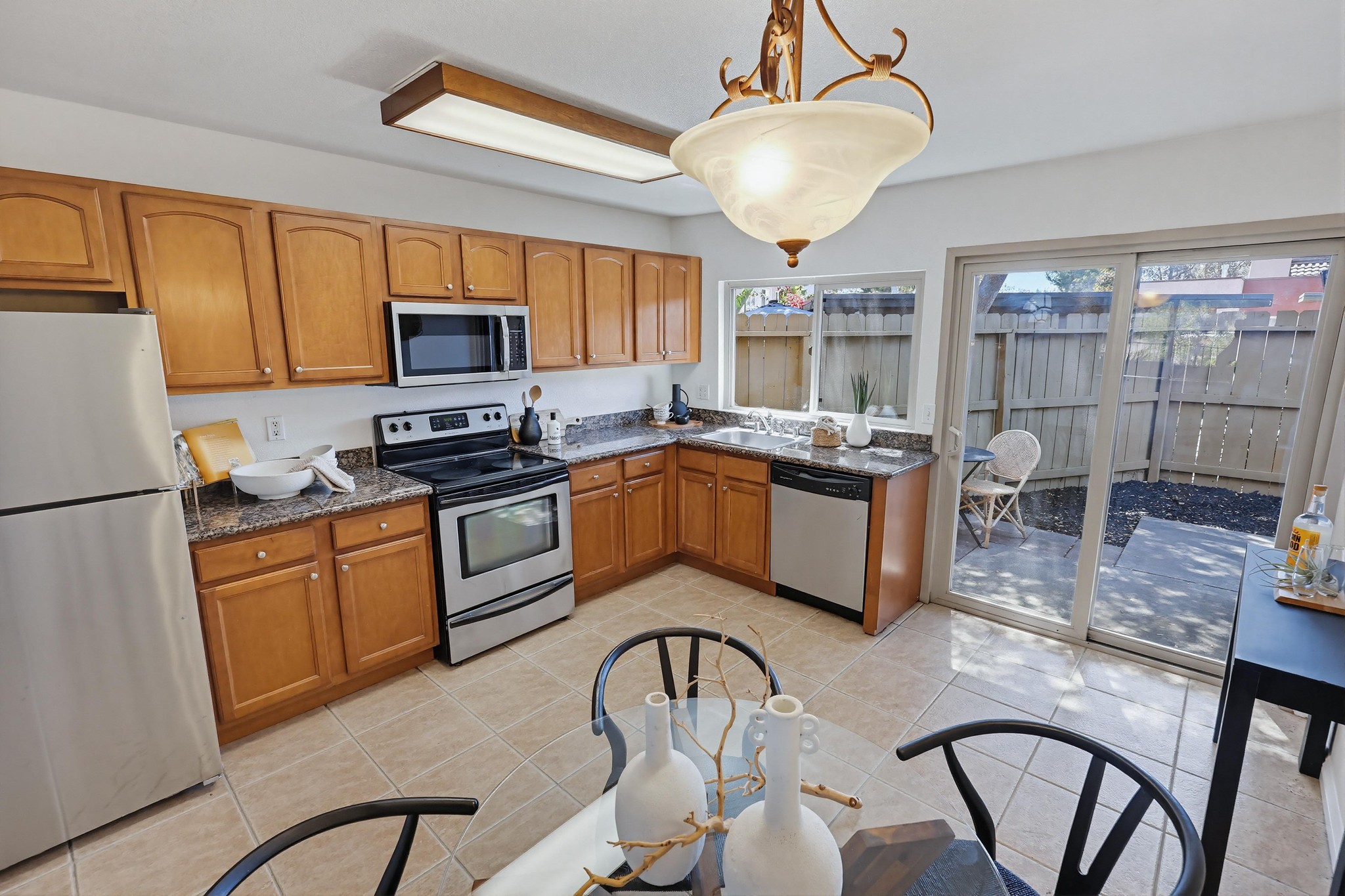 Virtual tour photo 18 of 57 for 1451 N Broadway UNIT A