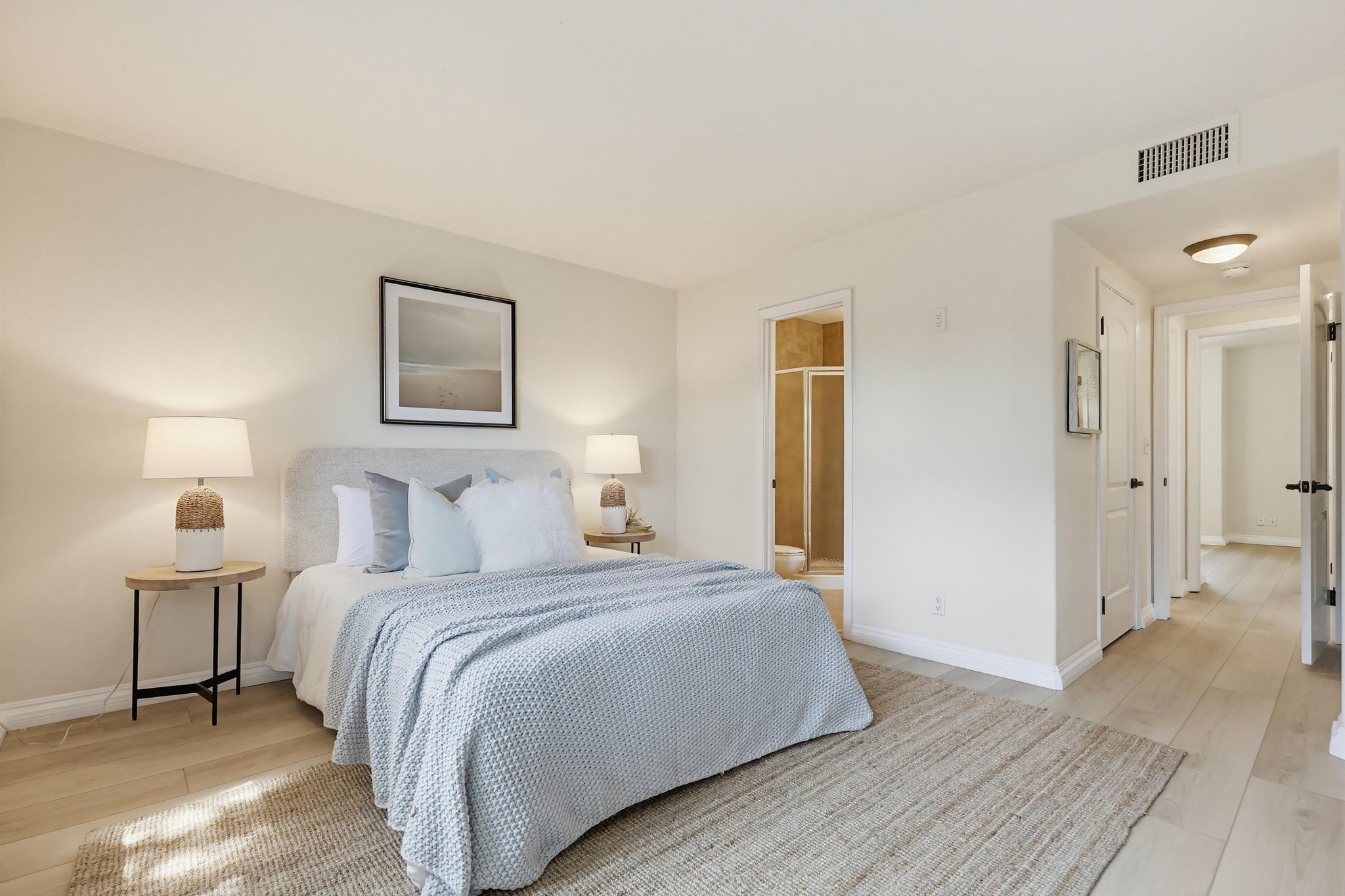 Virtual tour photo 31 of 57 for 1451 N Broadway UNIT A