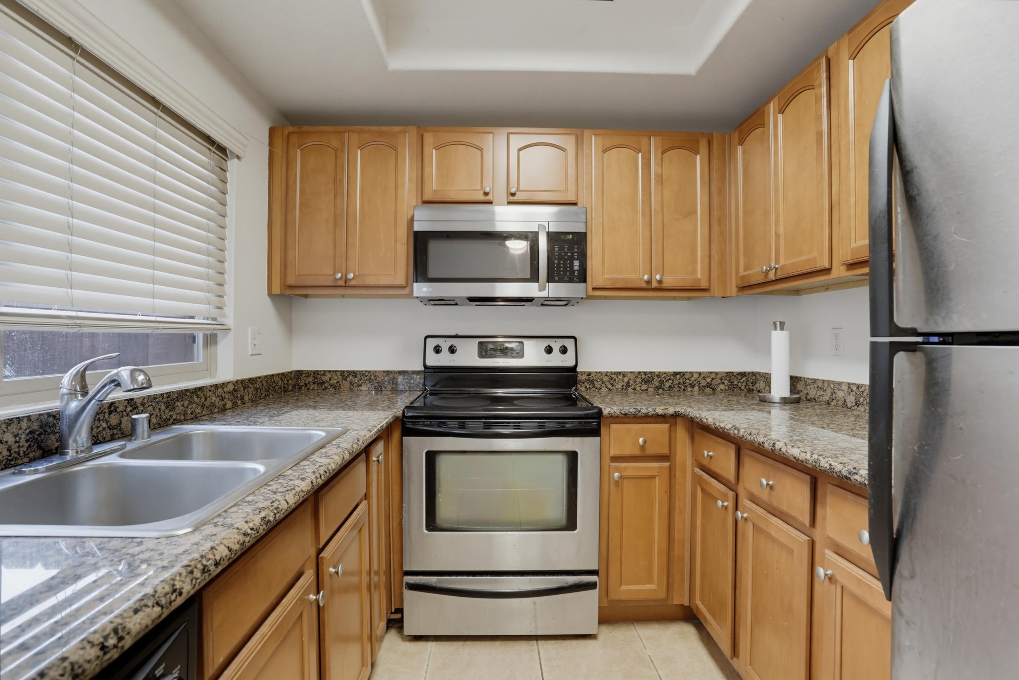 Virtual tour photo 16 of 36 for 1451 N Broadway Unit B