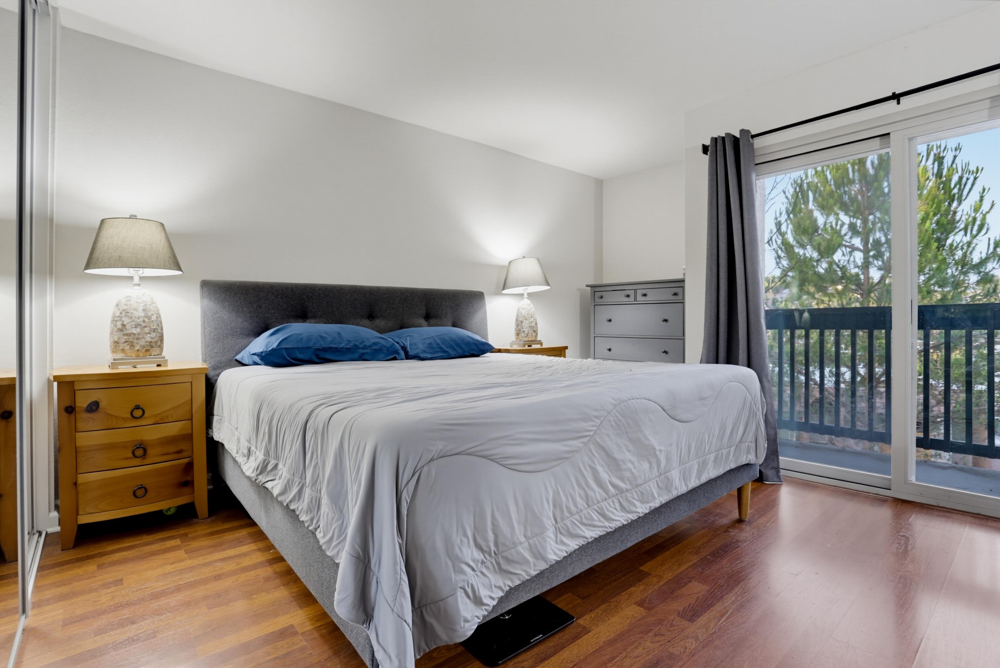 Virtual tour photo 21 of 36 for 1451 N Broadway Unit B