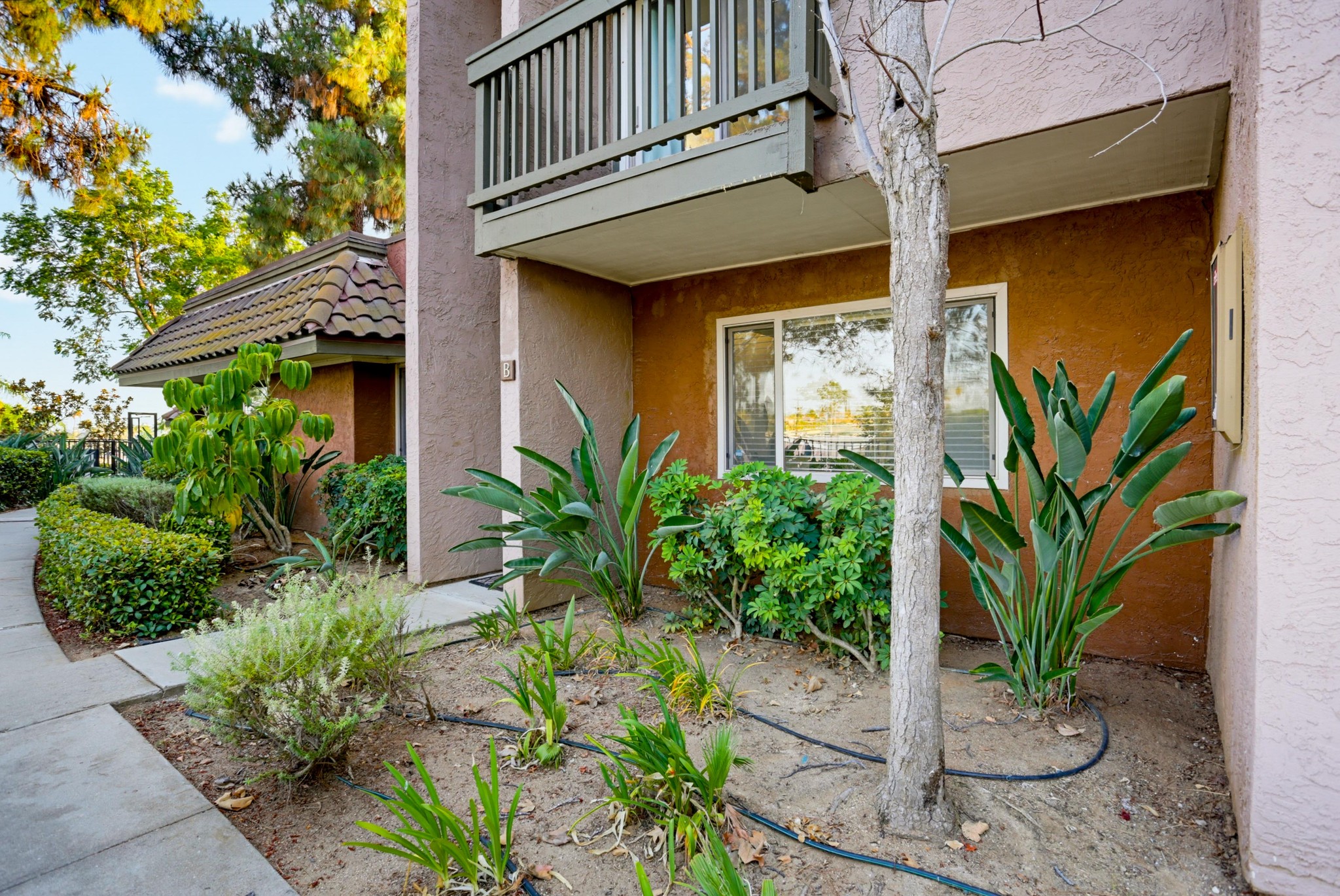 Virtual tour photo 36 of 36 for 1451 N Broadway Unit B
