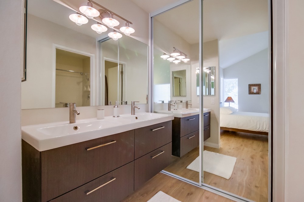 Virtual tour photo 23 of 40 for 1453 Bridgeview Dr