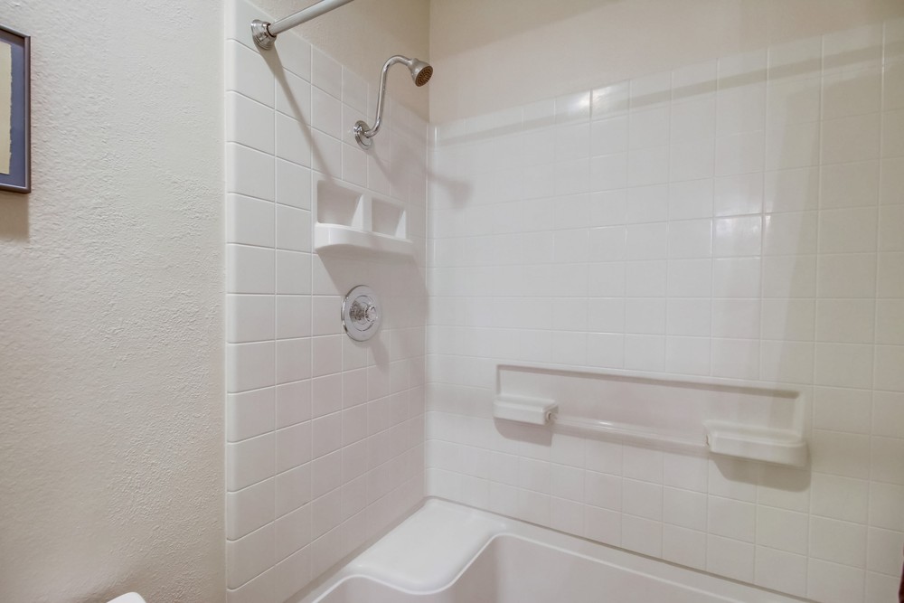 Virtual tour photo 24 of 40 for 1453 Bridgeview Dr