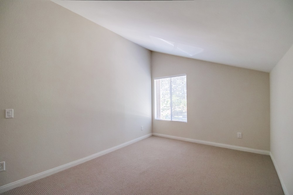 Virtual tour photo 34 of 40 for 1453 Bridgeview Dr
