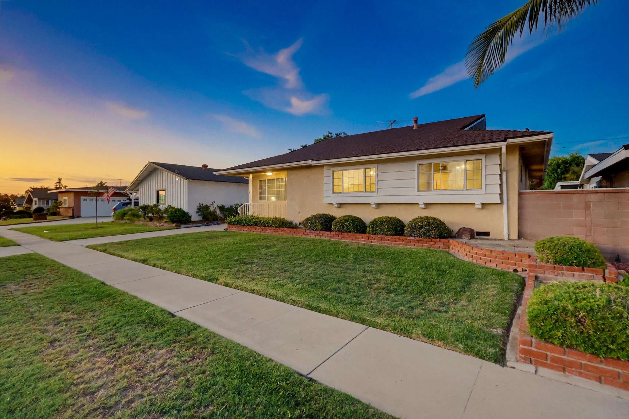 Virtual tour photo 4 of 85 for 14531 Allegan St