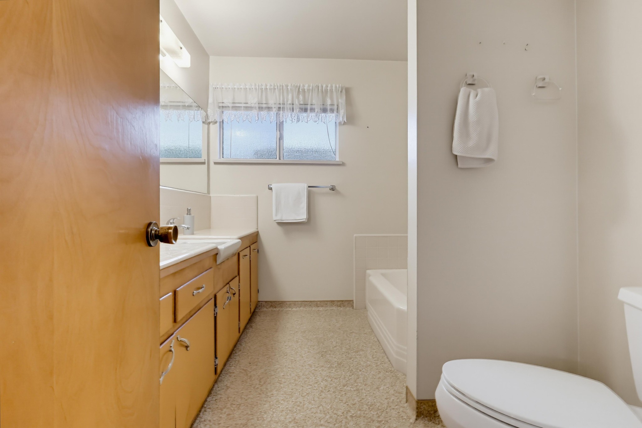 Virtual tour photo 48 of 85 for 14531 Allegan St