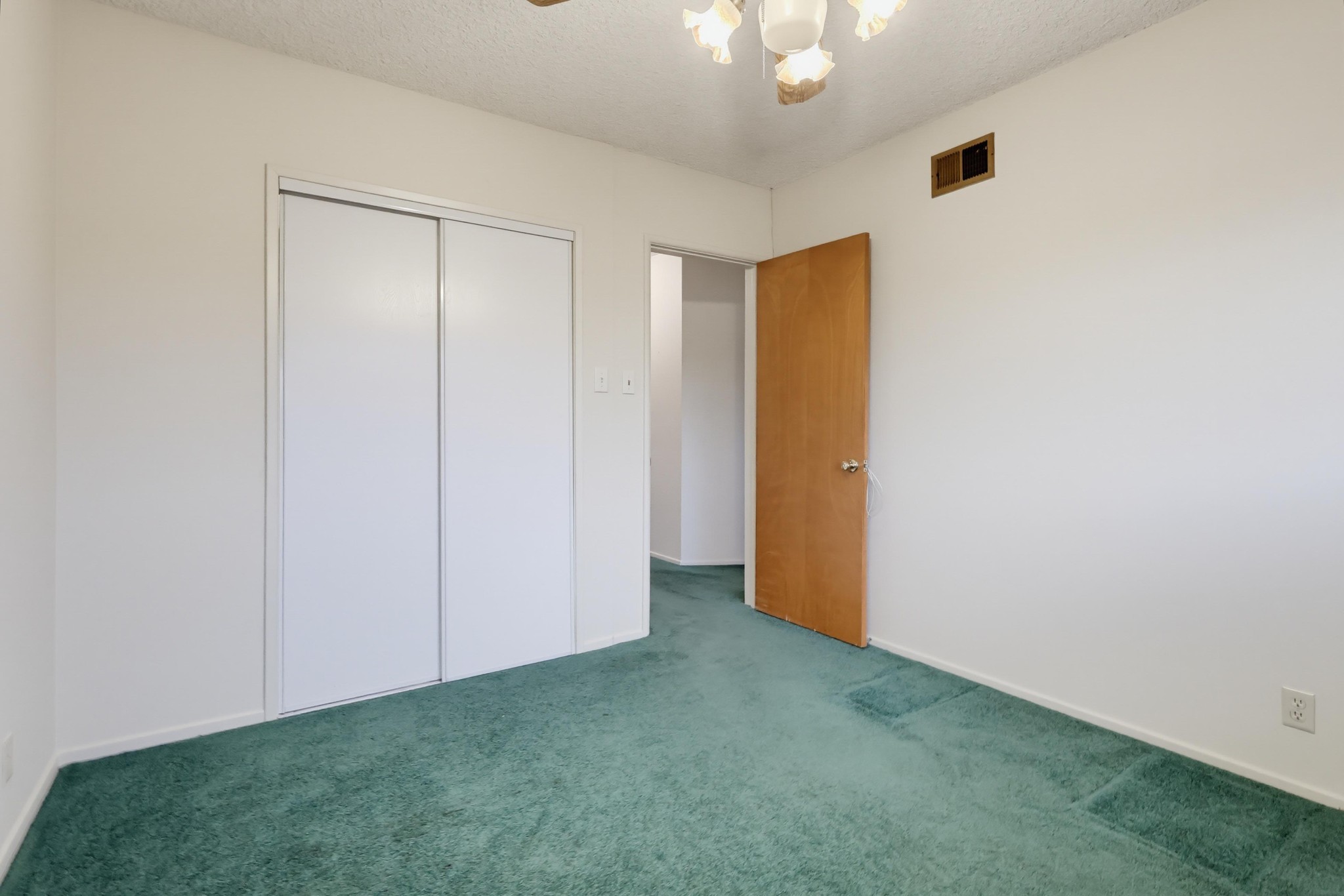 Virtual tour photo 55 of 85 for 14531 Allegan St