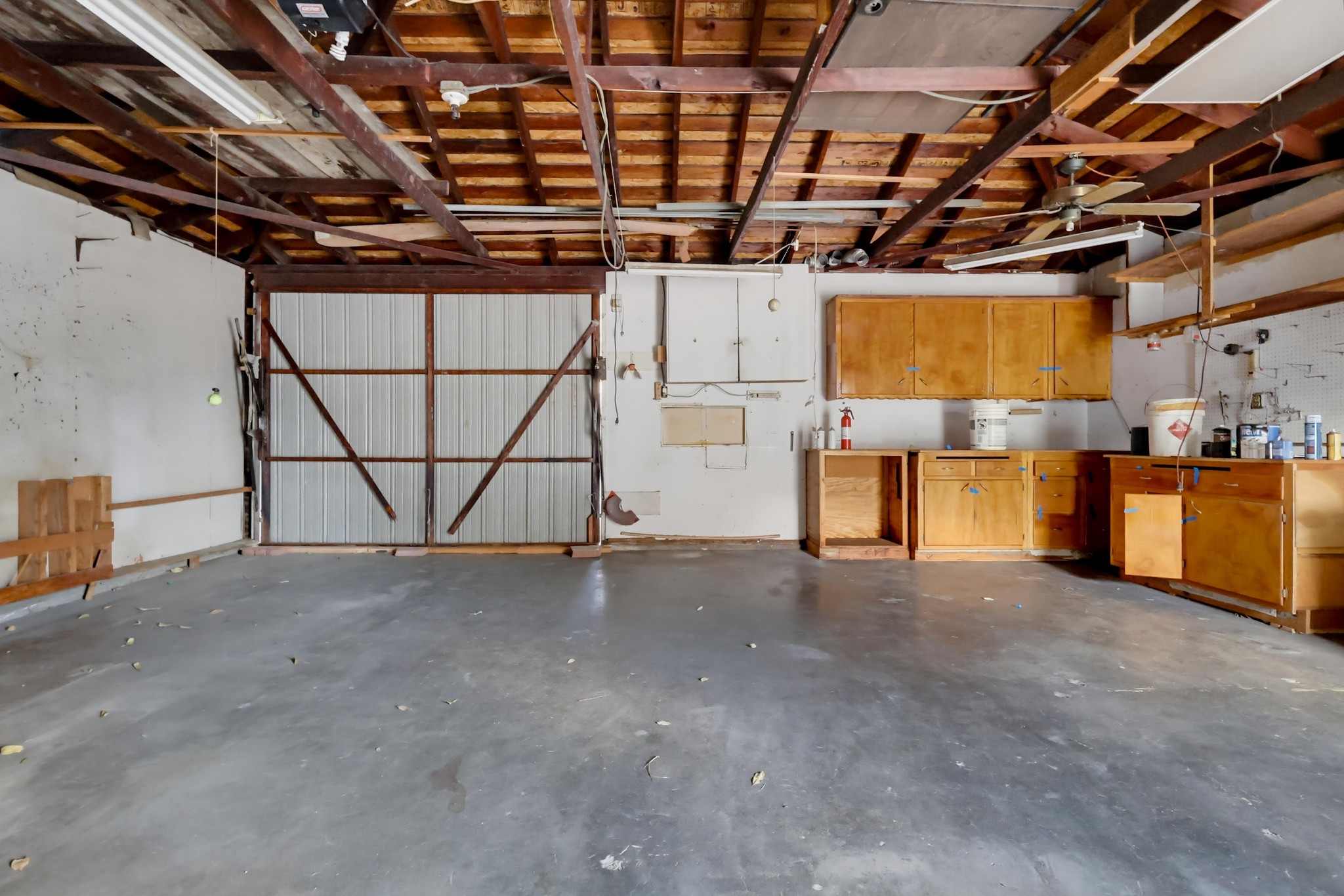Virtual tour photo 66 of 85 for 14531 Allegan St