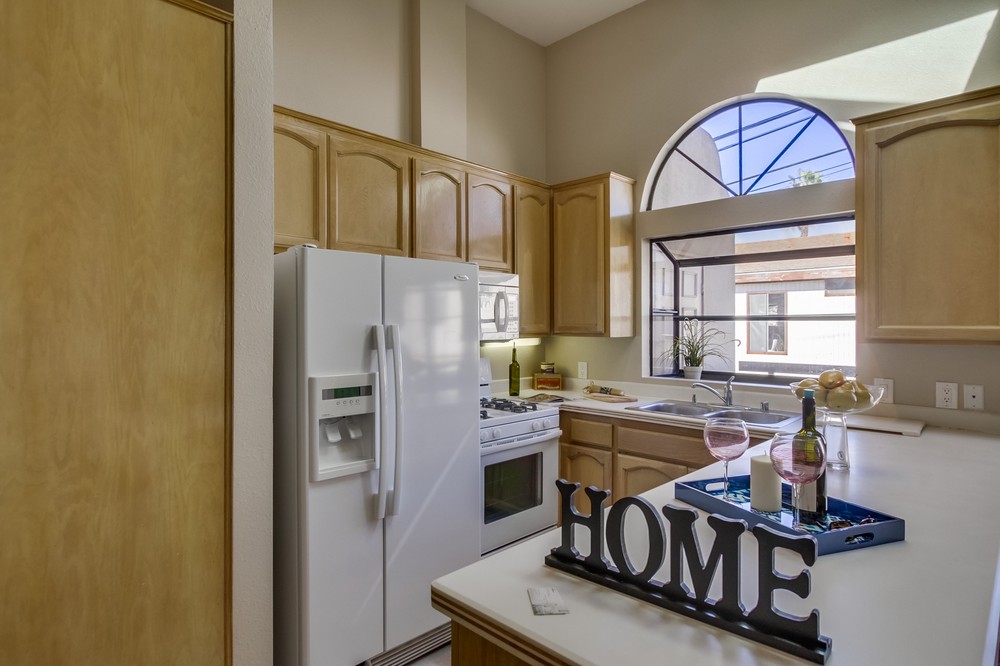 Virtual tour photo 14 of 41 for 1456 Thomas Avenue #4