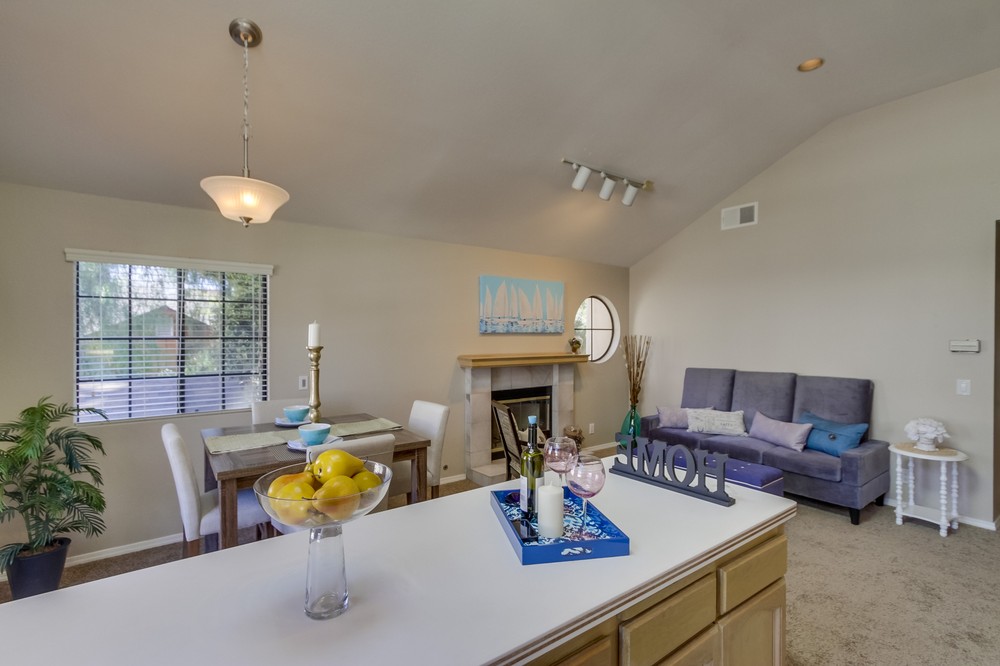 Virtual tour photo 17 of 41 for 1456 Thomas Avenue #4
