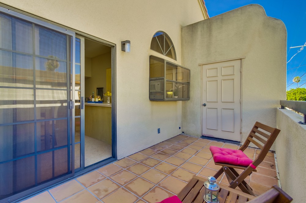 Virtual tour photo 18 of 41 for 1456 Thomas Avenue #4