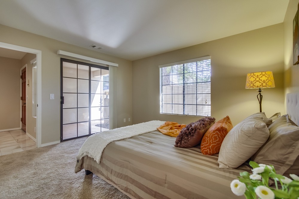 Virtual tour photo 22 of 41 for 1456 Thomas Avenue #4