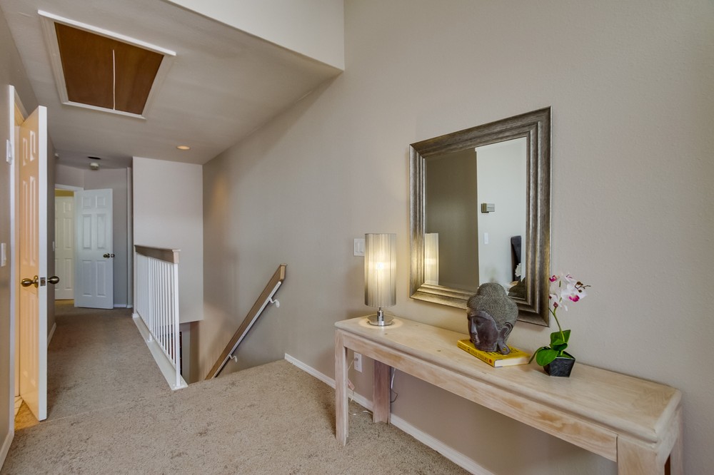 Virtual tour photo 27 of 41 for 1456 Thomas Avenue #4