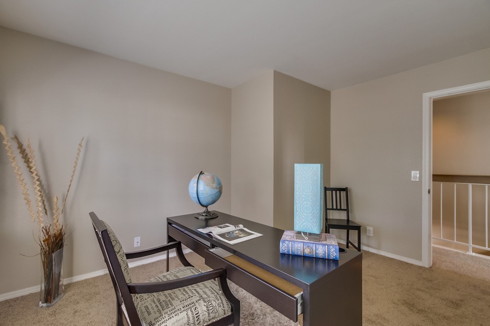 Virtual tour photo 30 of 41 for 1456 Thomas Avenue #4
