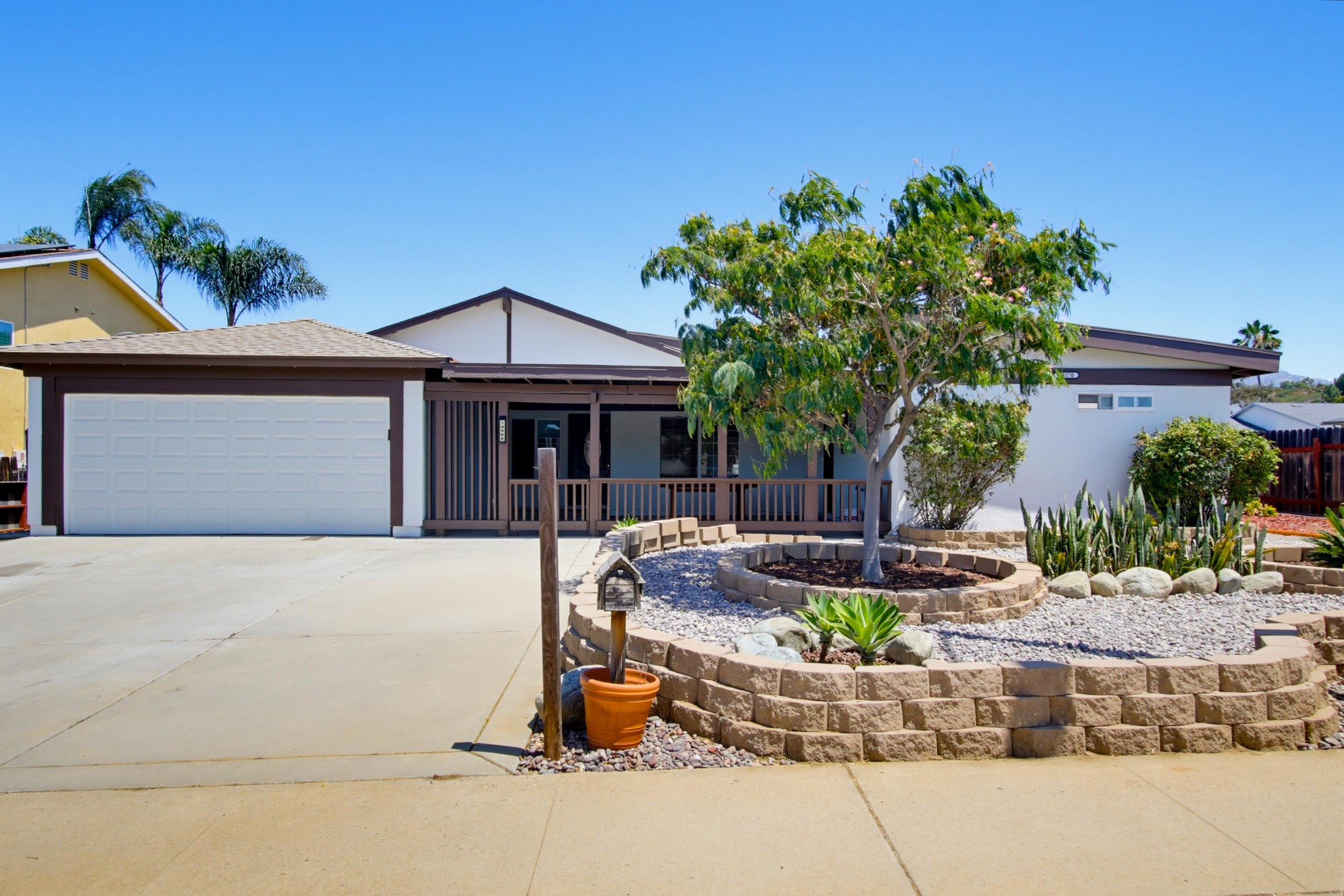 Virtual tour photo 3 of 61 for 14568 Bowdoin Rd
