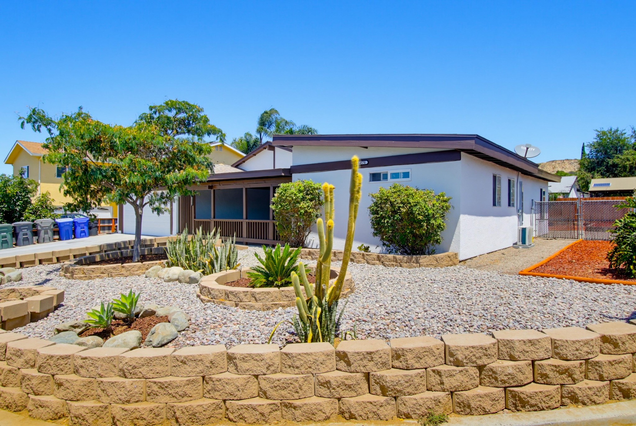 Virtual tour photo 6 of 61 for 14568 Bowdoin Rd