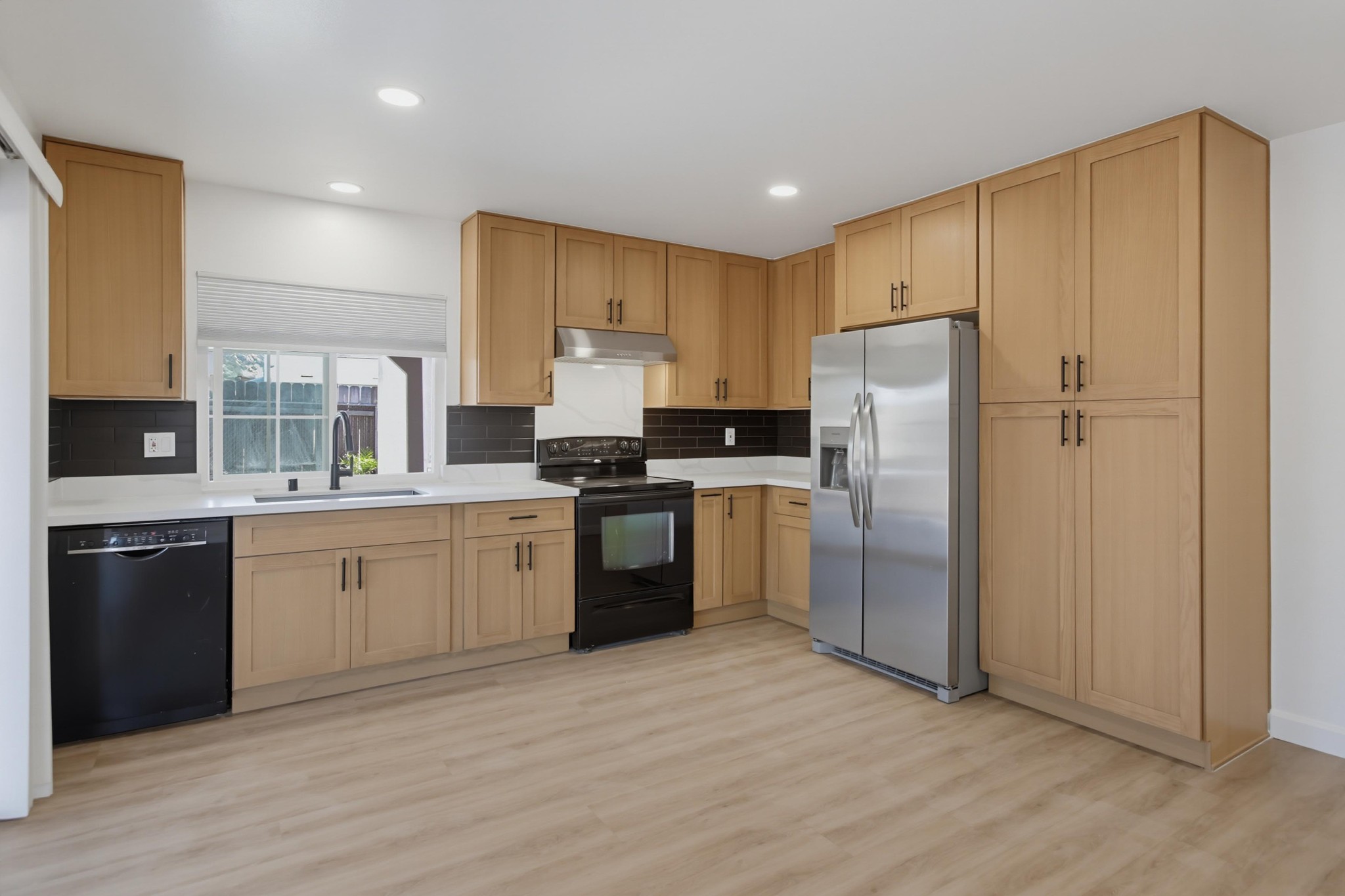 Virtual tour photo 12 of 61 for 14568 Bowdoin Rd