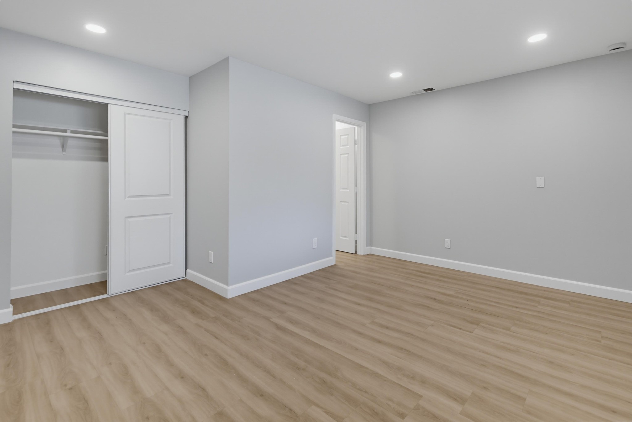 Virtual tour photo 16 of 61 for 14568 Bowdoin Rd