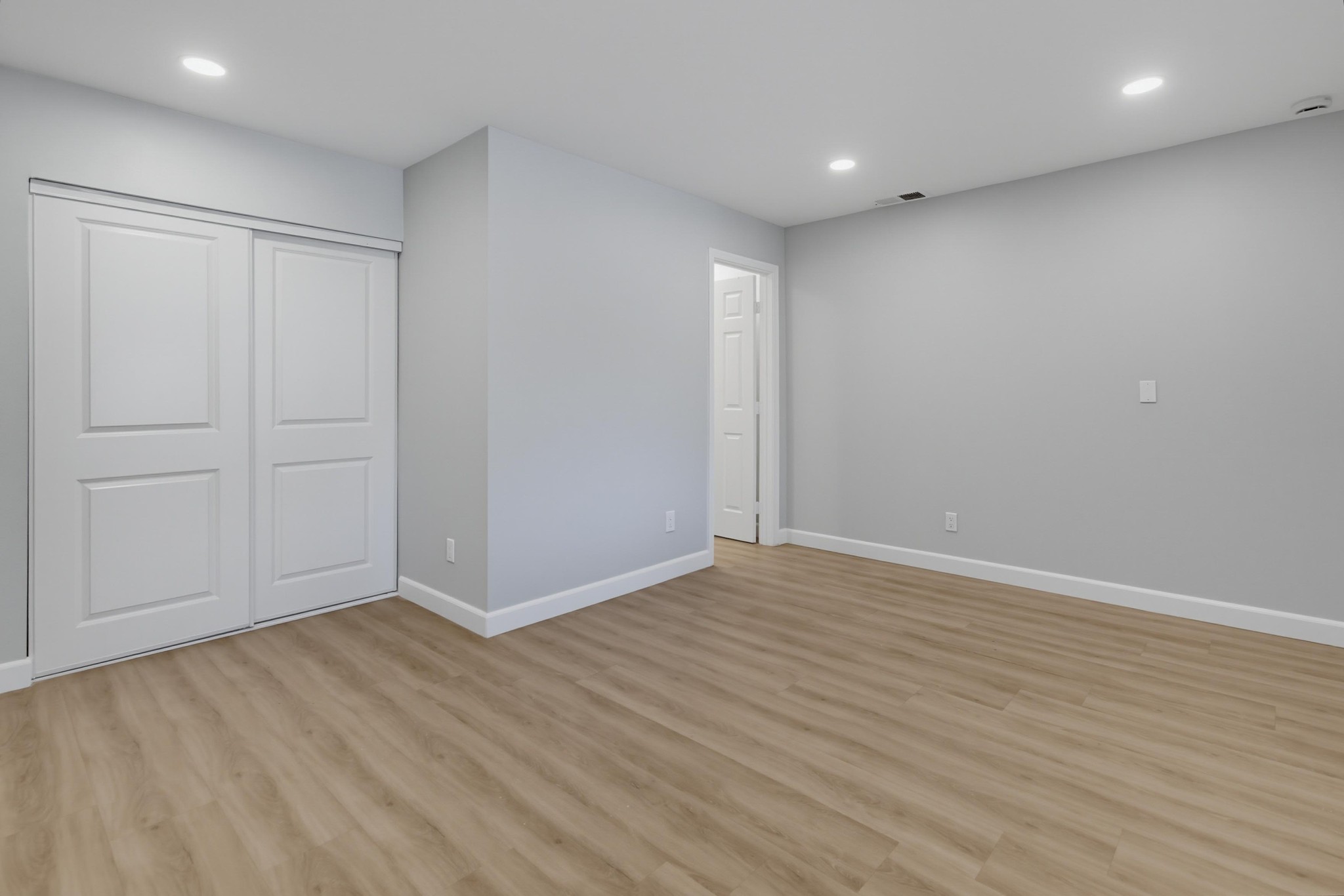 Virtual tour photo 17 of 61 for 14568 Bowdoin Rd