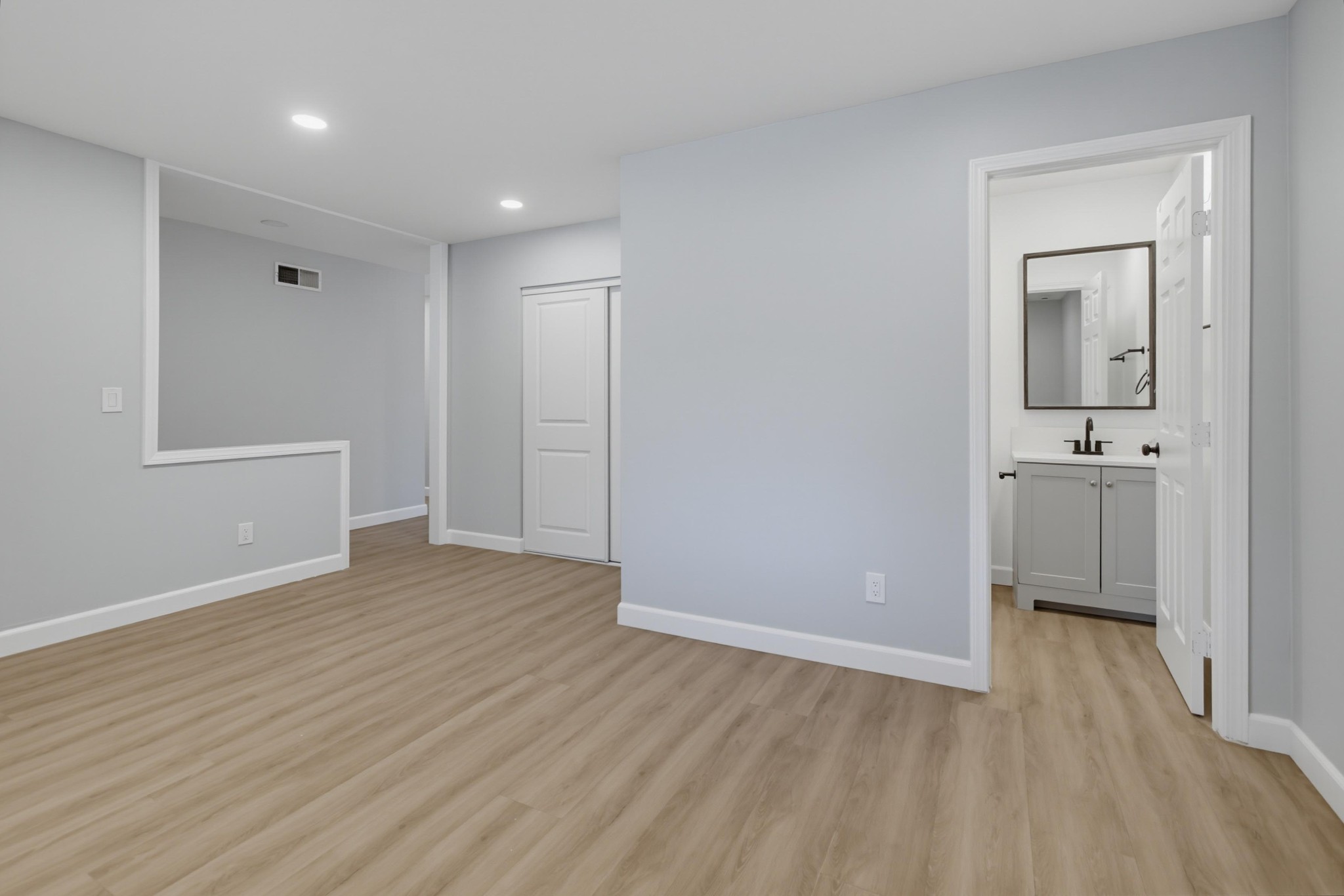 Virtual tour photo 18 of 61 for 14568 Bowdoin Rd