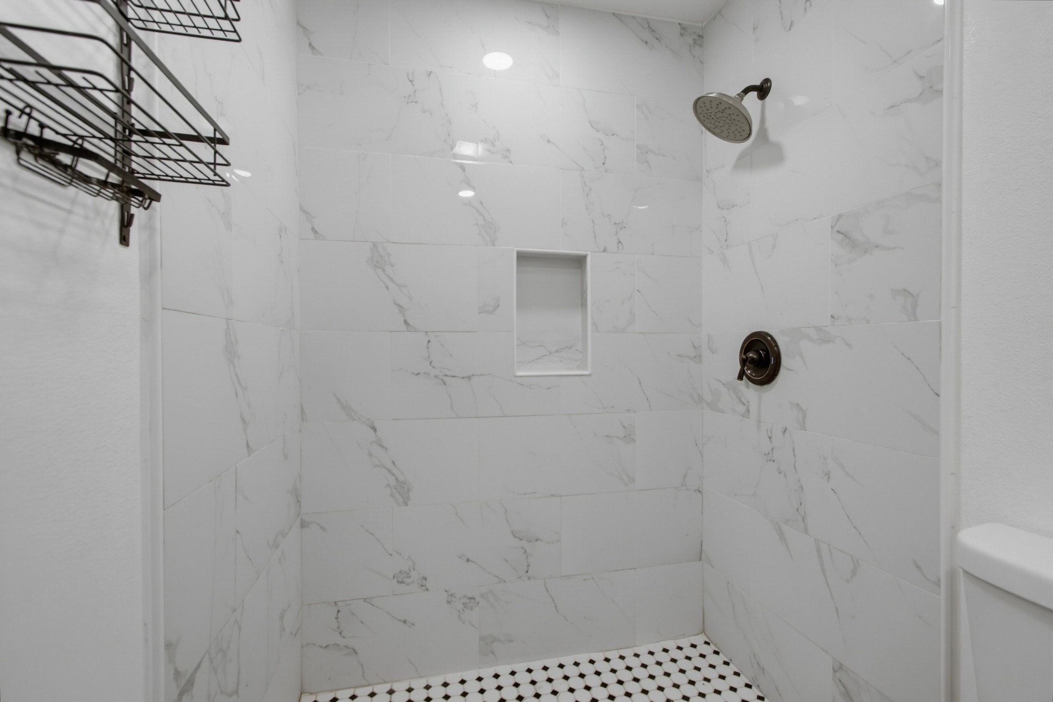 Virtual tour photo 21 of 61 for 14568 Bowdoin Rd