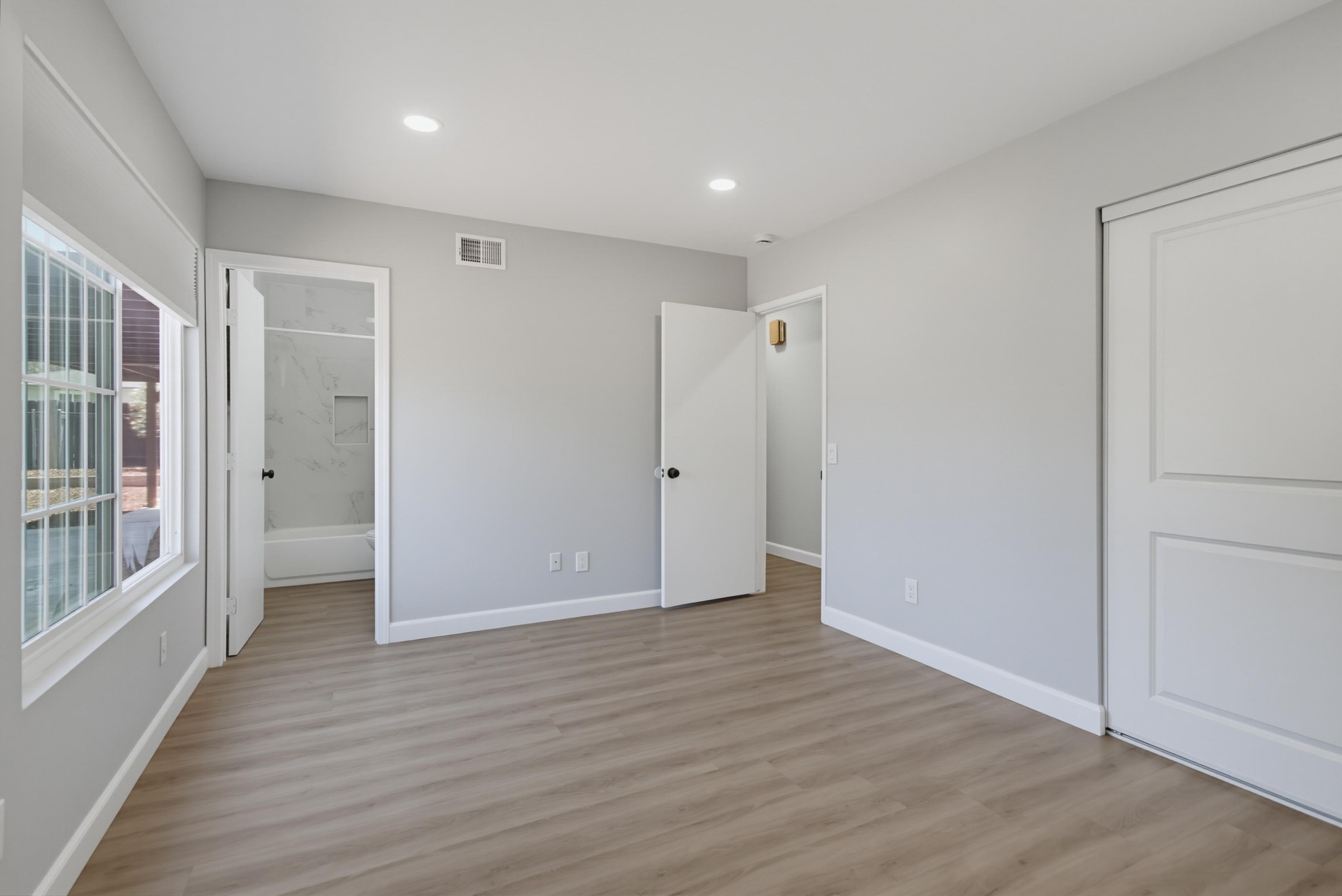 Virtual tour photo 28 of 61 for 14568 Bowdoin Rd