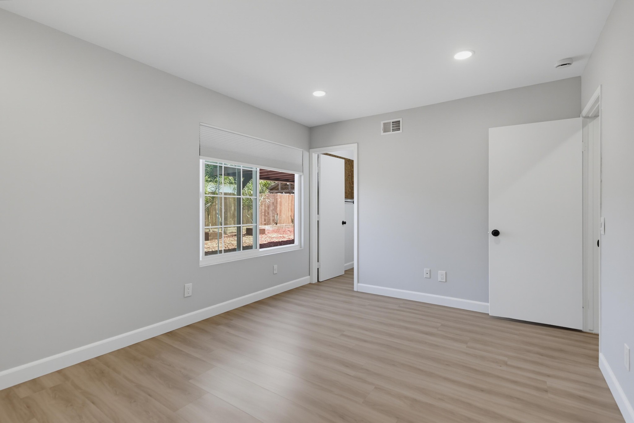 Virtual tour photo 29 of 61 for 14568 Bowdoin Rd