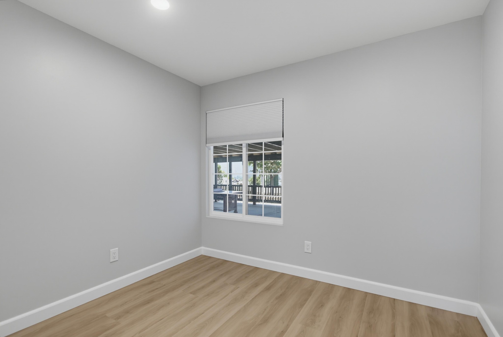 Virtual tour photo 31 of 61 for 14568 Bowdoin Rd