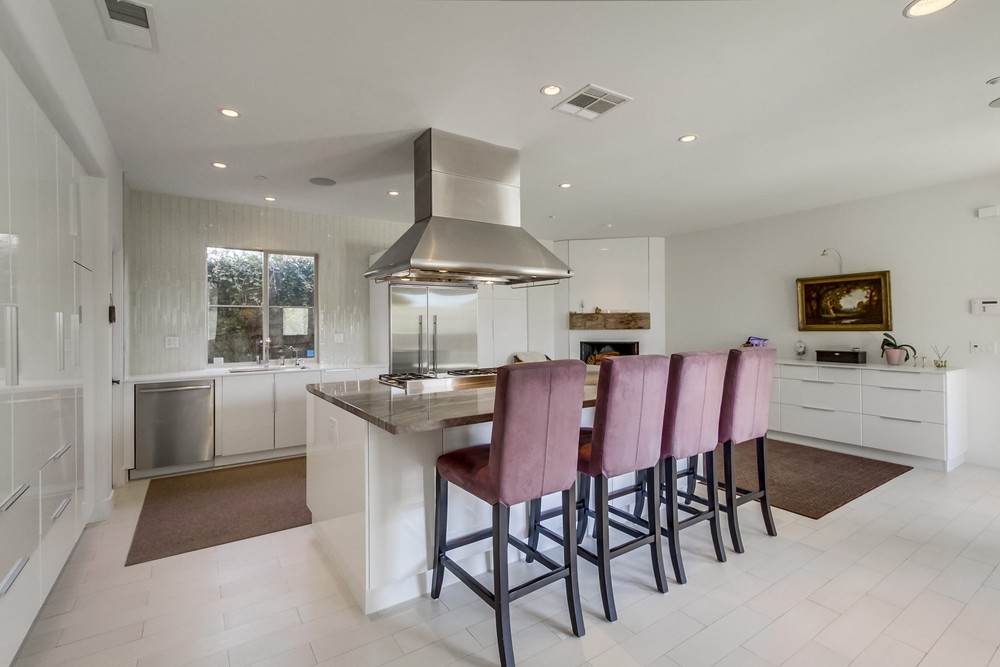 Virtual tour photo 13 of 51 for 14587 Luna Media