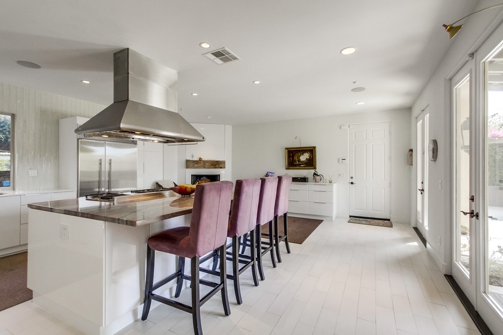 Virtual tour photo 14 of 51 for 14587 Luna Media