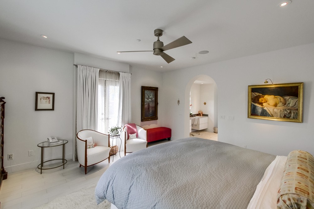 Virtual tour photo 25 of 51 for 14587 Luna Media